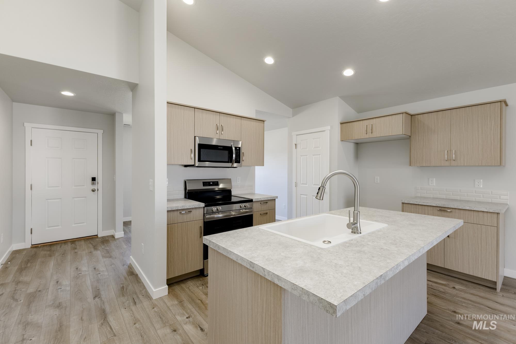 300 N Madrone Ave, Kuna, Idaho 83634, 3 Bedrooms, 2 Bathrooms, Residential For Sale, Price $399,990,MLS 98965254