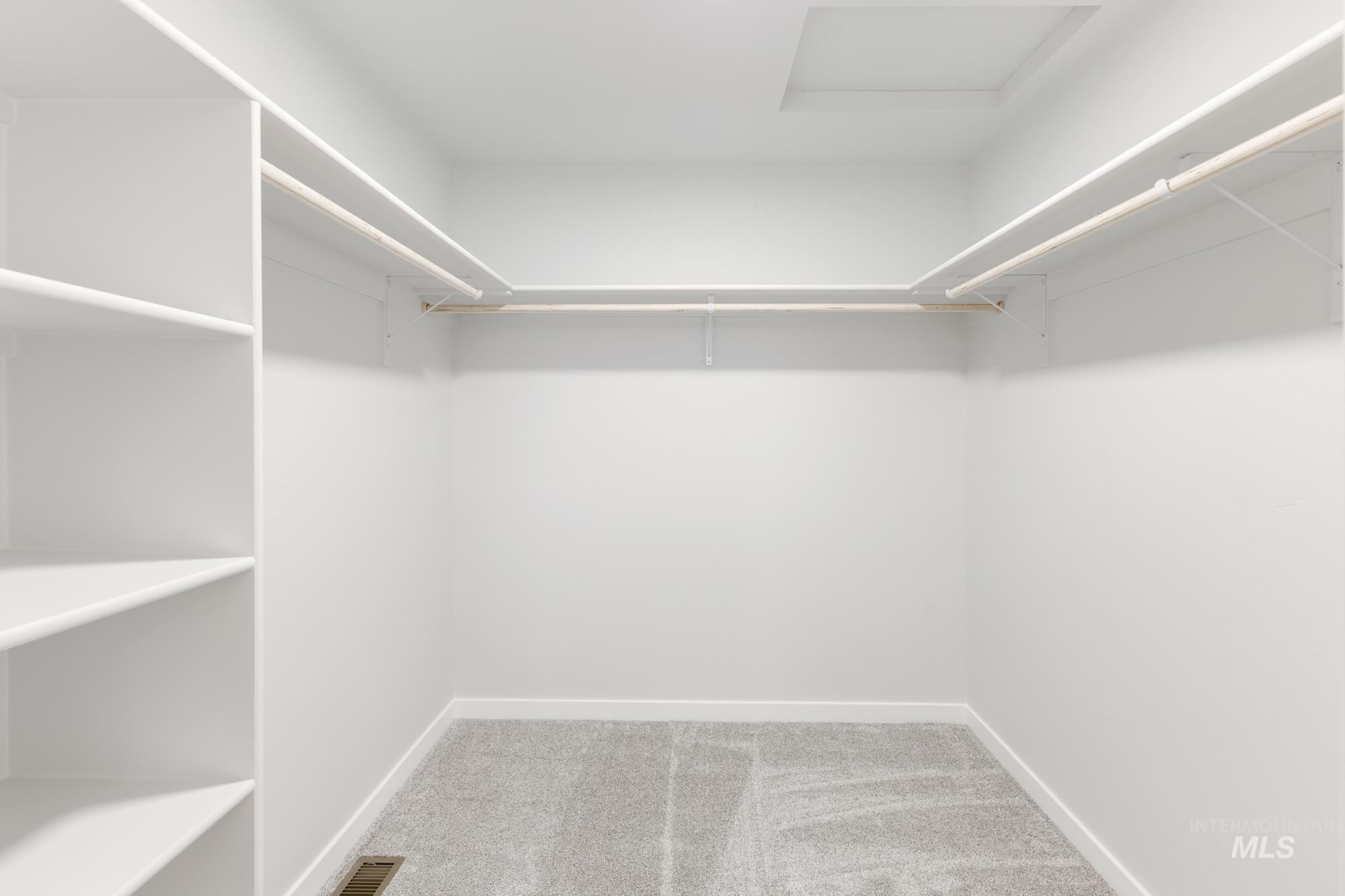 3684 W Dover St, Meridian, Idaho 83642, 3 Bedrooms, 2.5 Bathrooms, Residential For Sale, Price $474,990,MLS 98965255