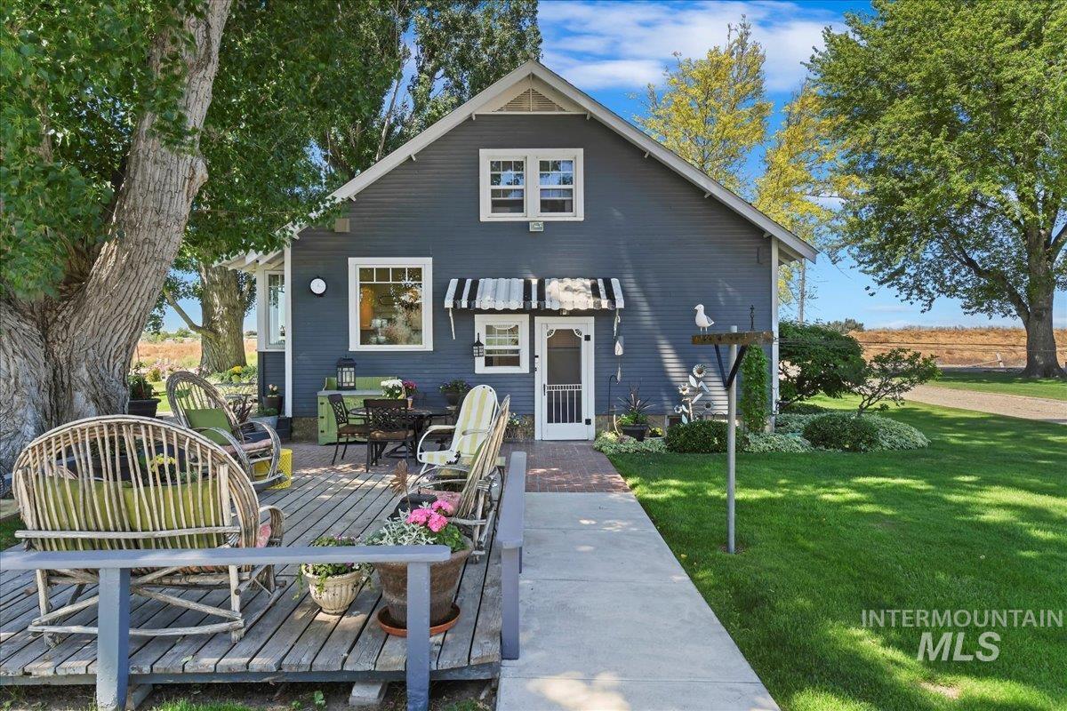 19234 Top Road, Caldwell, Idaho 83607, 3 Bedrooms, 2 Bathrooms, Farm & Ranch For Sale, Price $1,199,000,MLS 98965256