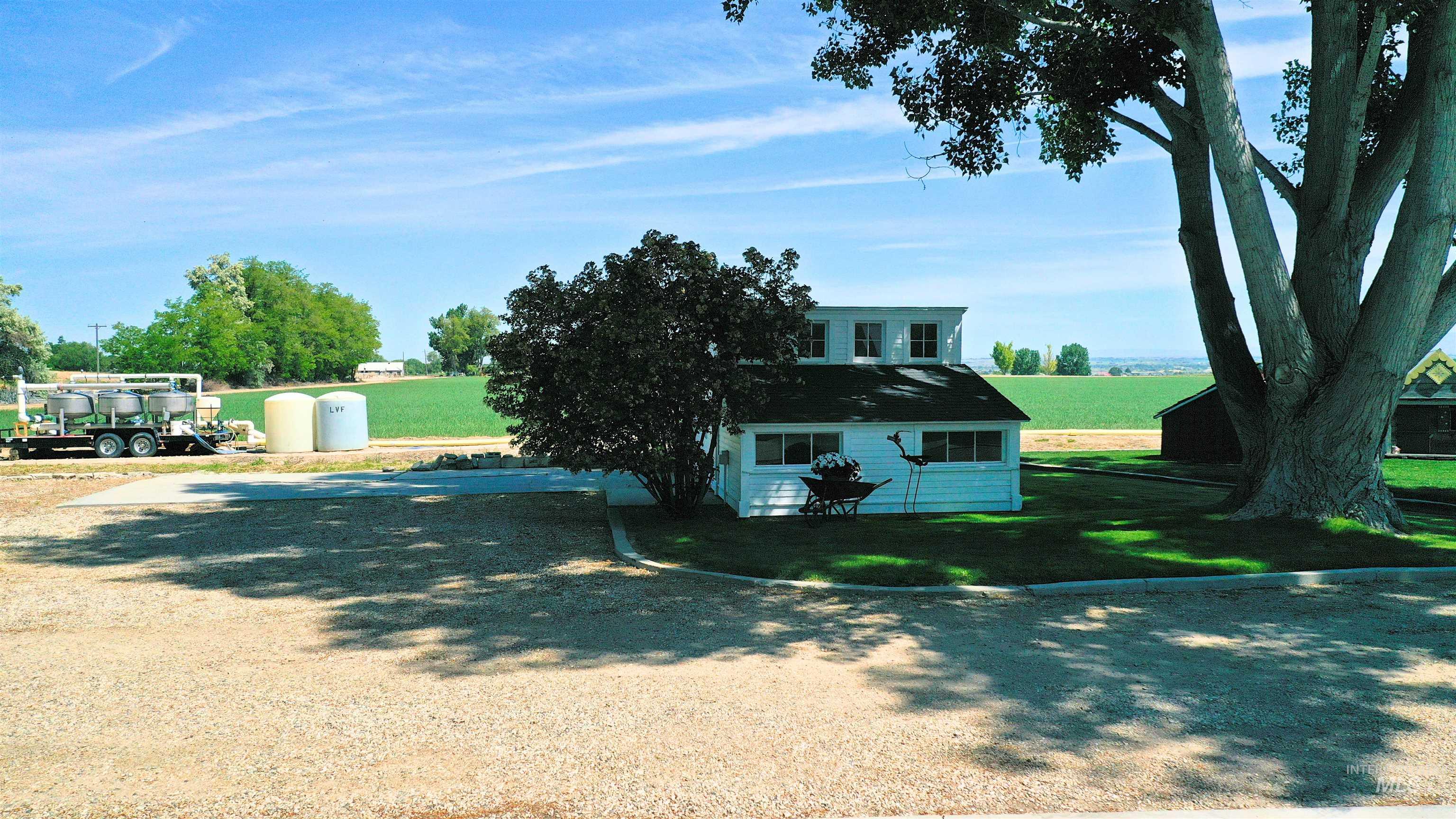 19234 Top Road, Caldwell, Idaho 83607, 3 Bedrooms, 2 Bathrooms, Farm & Ranch For Sale, Price $1,199,000,MLS 98965256