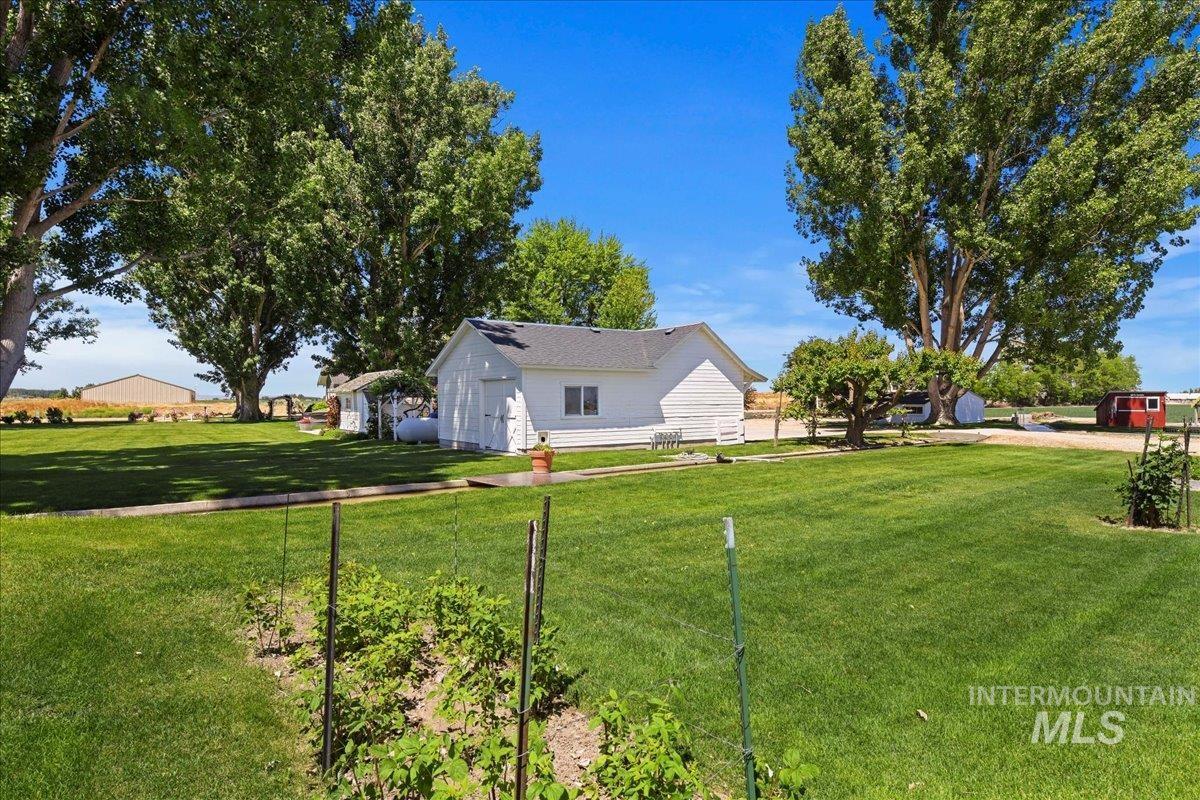 19234 Top Road, Caldwell, Idaho 83607, 3 Bedrooms, 2 Bathrooms, Farm & Ranch For Sale, Price $1,199,000,MLS 98965256