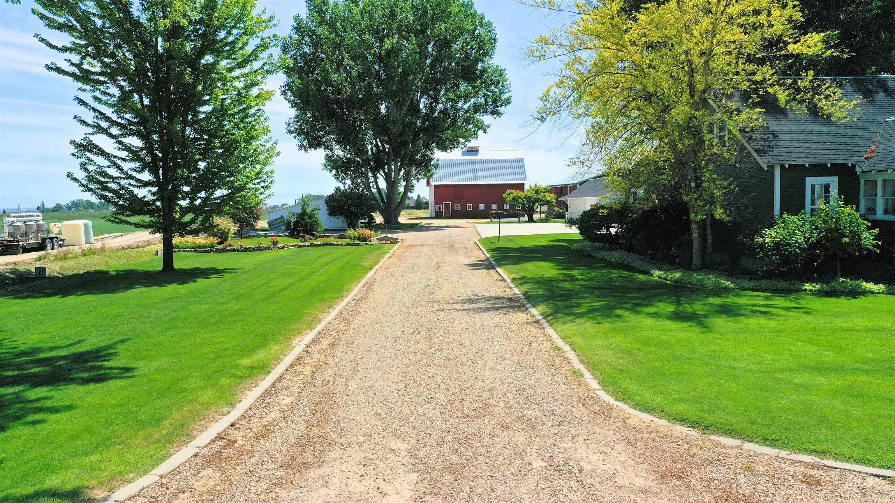 19234 Top Road, Caldwell, Idaho 83607, 3 Bedrooms, 2 Bathrooms, Farm & Ranch For Sale, Price $1,199,000,MLS 98965256