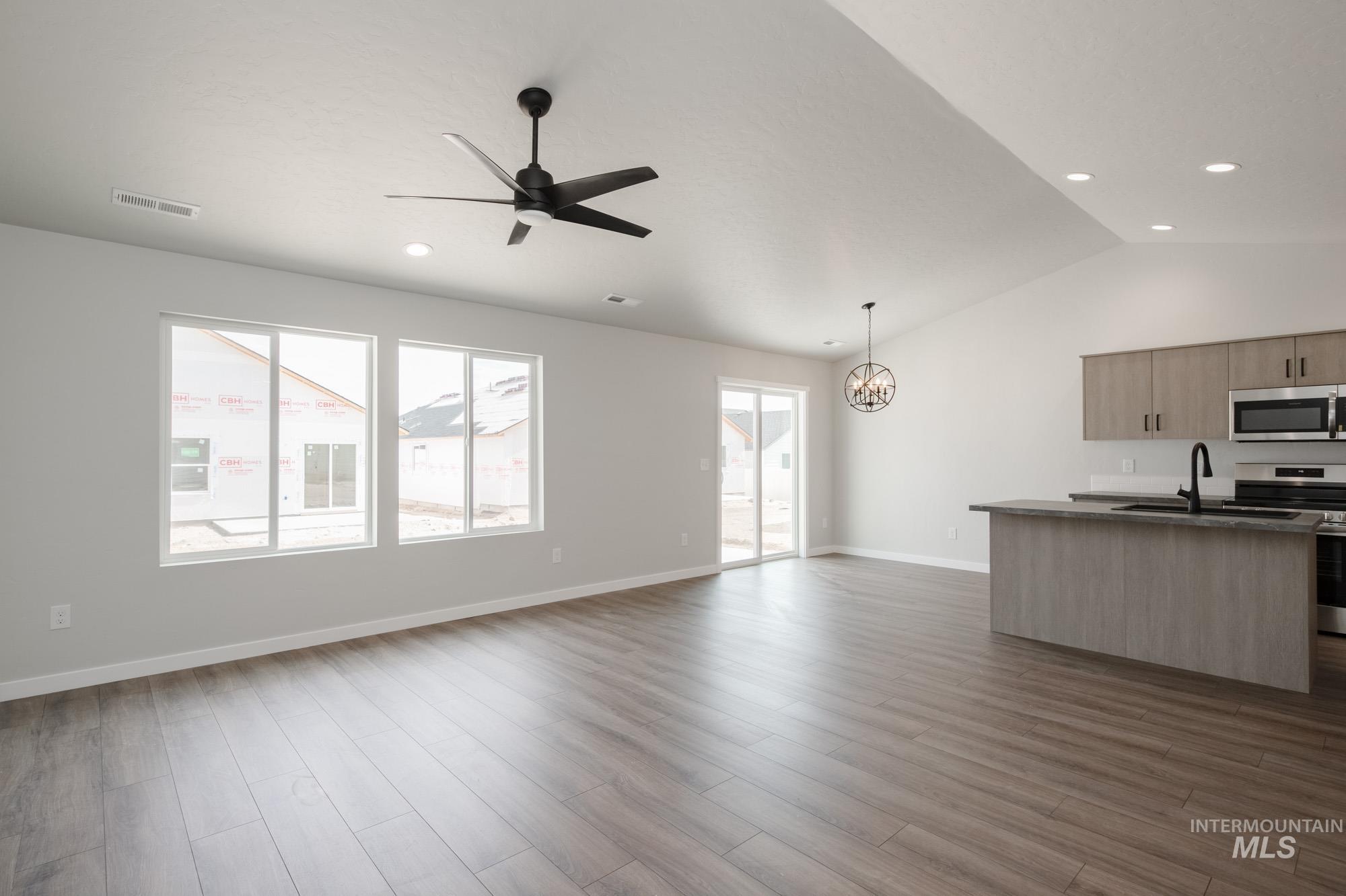 314 N Madrone Ave, Kuna, Idaho 83634, 3 Bedrooms, 2 Bathrooms, Residential For Sale, Price $388,990,MLS 98965257