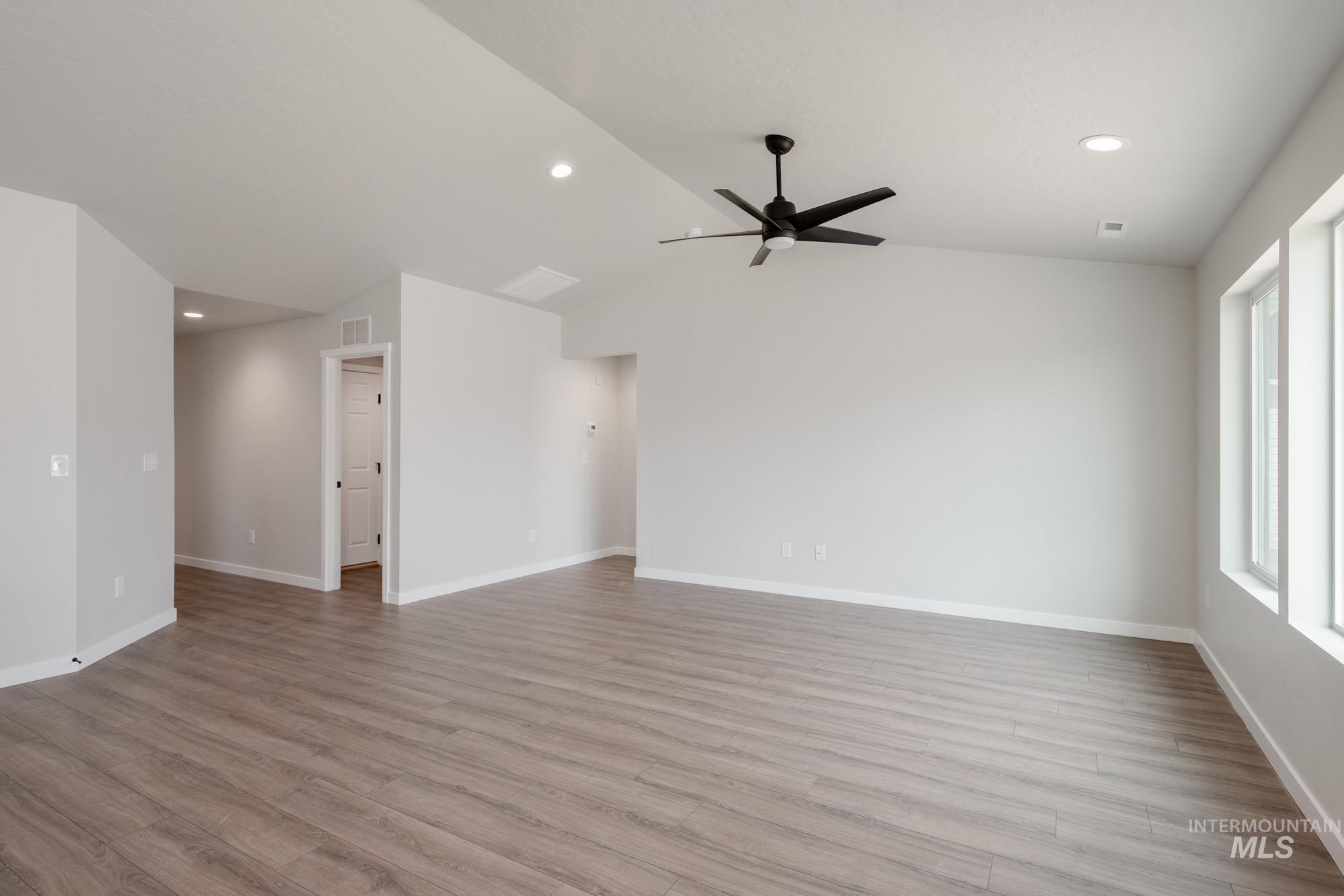 314 N Madrone Ave, Kuna, Idaho 83634, 3 Bedrooms, 2 Bathrooms, Residential For Sale, Price $388,990,MLS 98965257