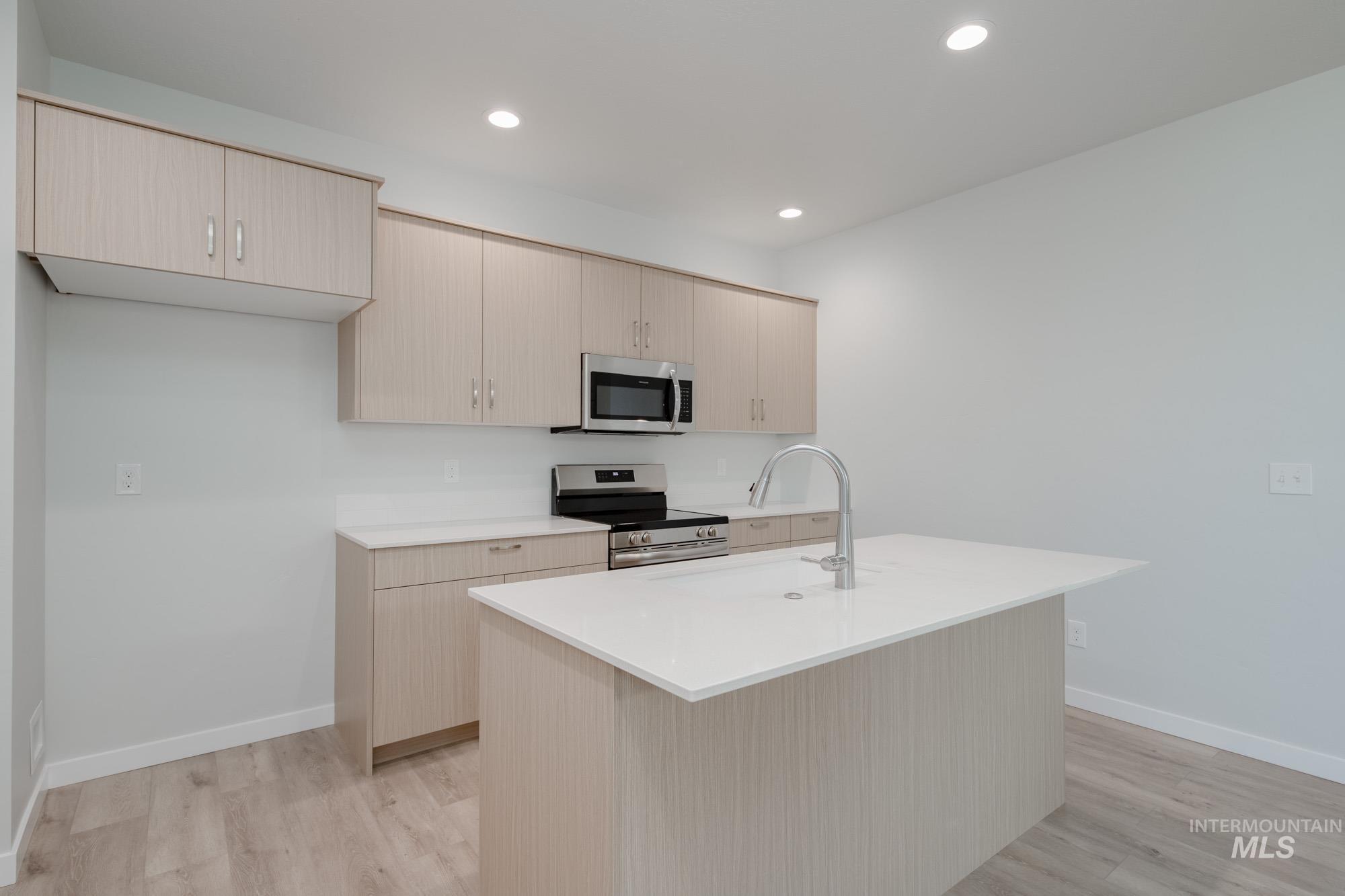 3002 E Boulder Basin Dr, Kuna, Idaho 83634, 3 Bedrooms, 2.5 Bathrooms, Residential For Sale, Price $414,990,MLS 98965261