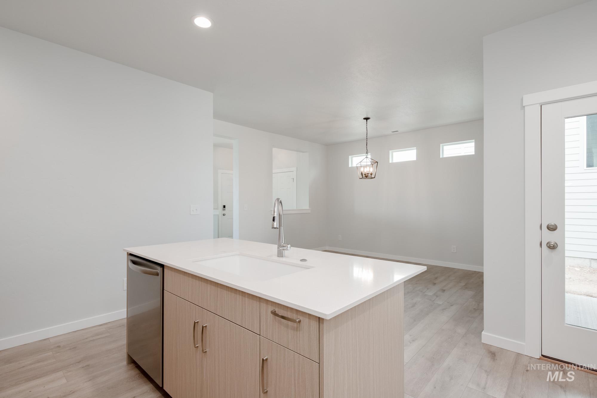 3002 E Boulder Basin Dr, Kuna, Idaho 83634, 3 Bedrooms, 2.5 Bathrooms, Residential For Sale, Price $414,990,MLS 98965261