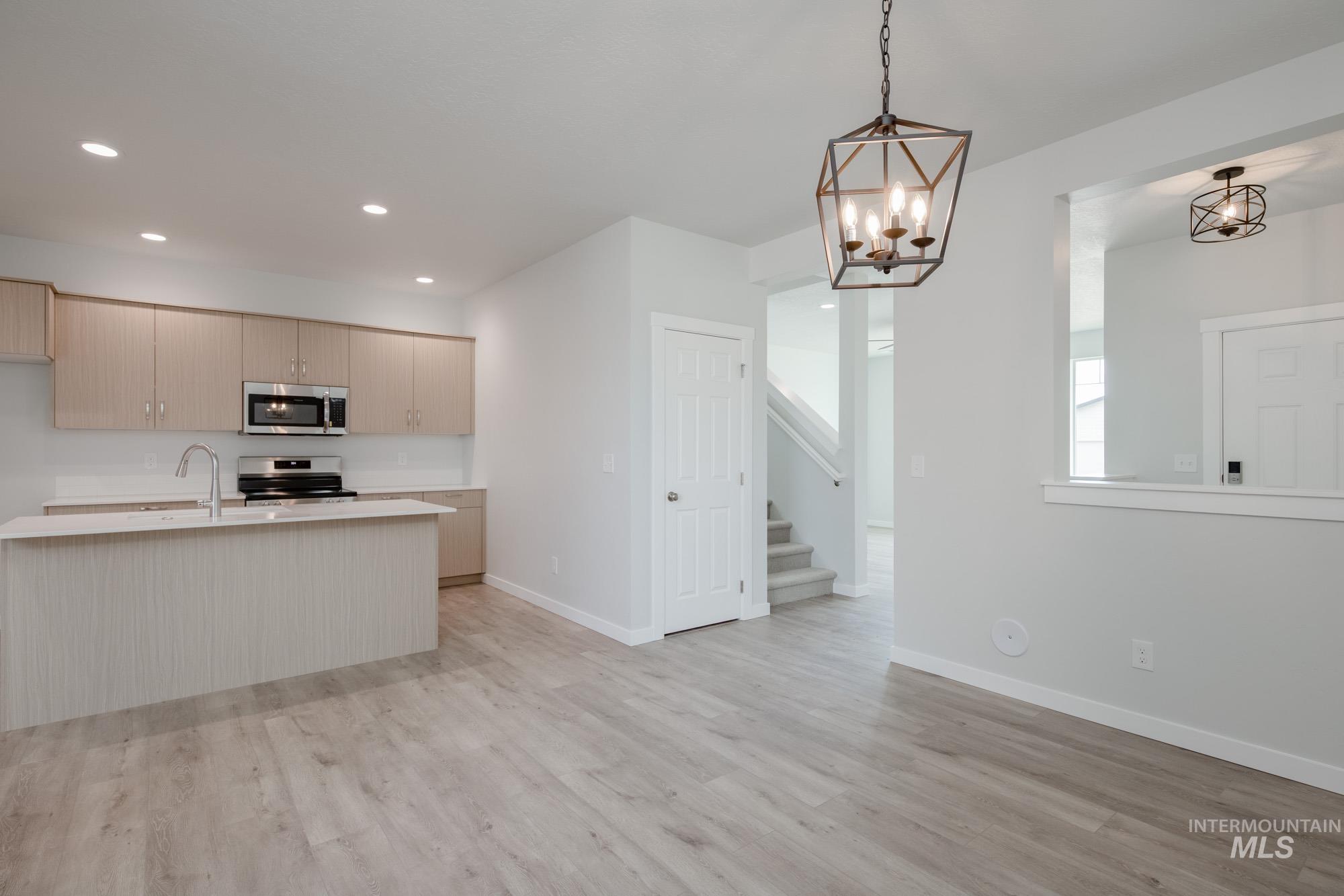 3002 E Boulder Basin Dr, Kuna, Idaho 83634, 3 Bedrooms, 2.5 Bathrooms, Residential For Sale, Price $414,990,MLS 98965261