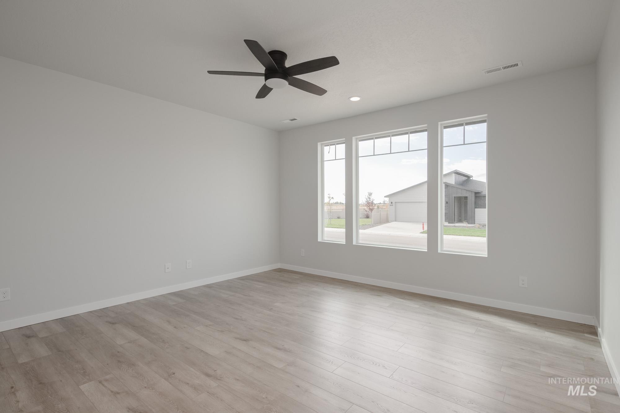 3002 E Boulder Basin Dr, Kuna, Idaho 83634, 3 Bedrooms, 2.5 Bathrooms, Residential For Sale, Price $414,990,MLS 98965261