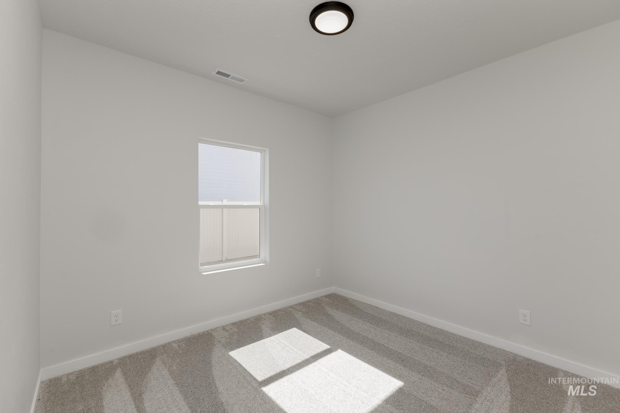 1086 Woods Bog Ct, Middleton, Idaho 83644, 4 Bedrooms, 2 Bathrooms, Residential For Sale, Price $489,990,MLS 98965262