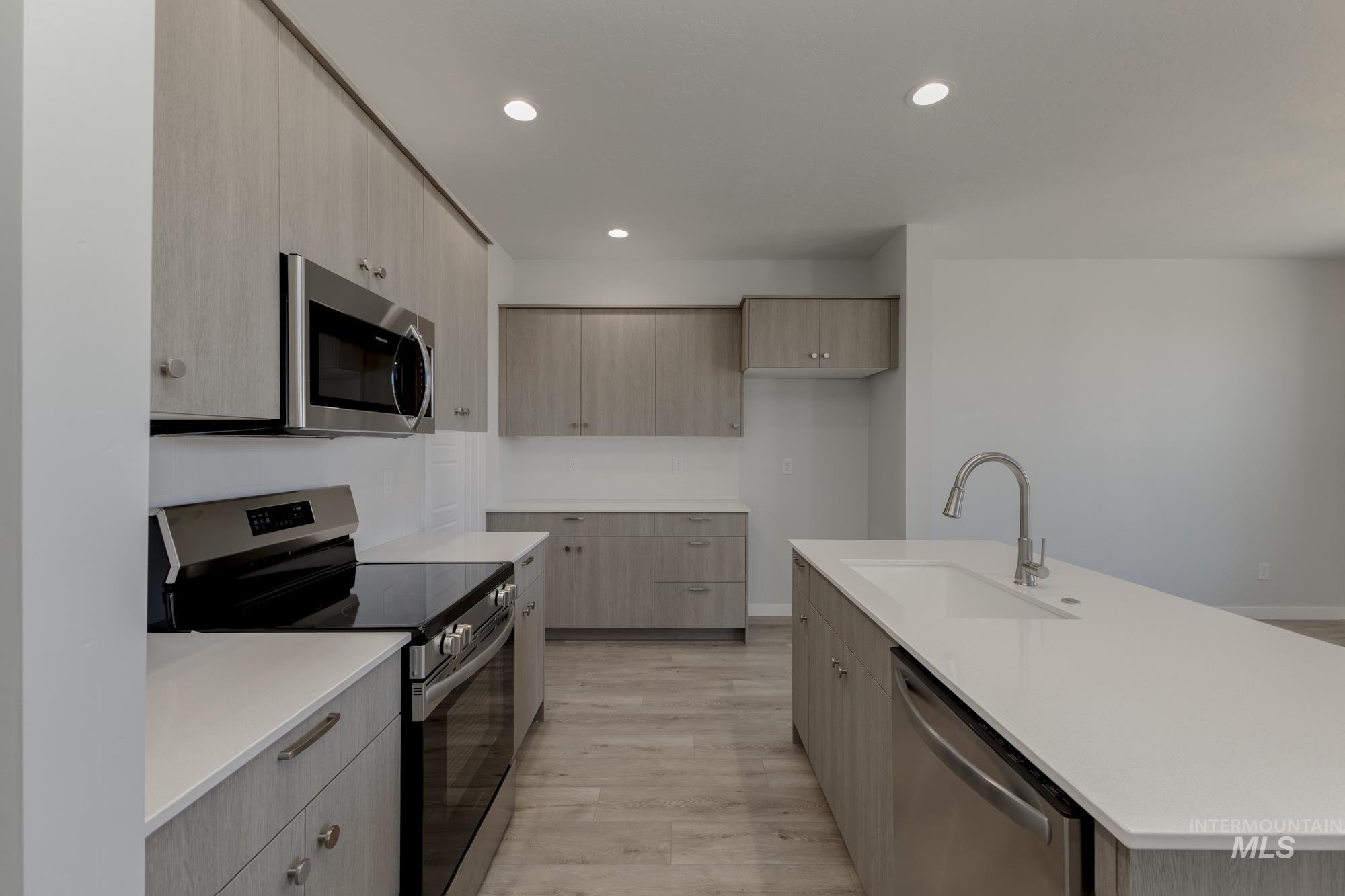 1086 Woods Bog Ct, Middleton, Idaho 83644, 4 Bedrooms, 2 Bathrooms, Residential For Sale, Price $487,990, 98965262