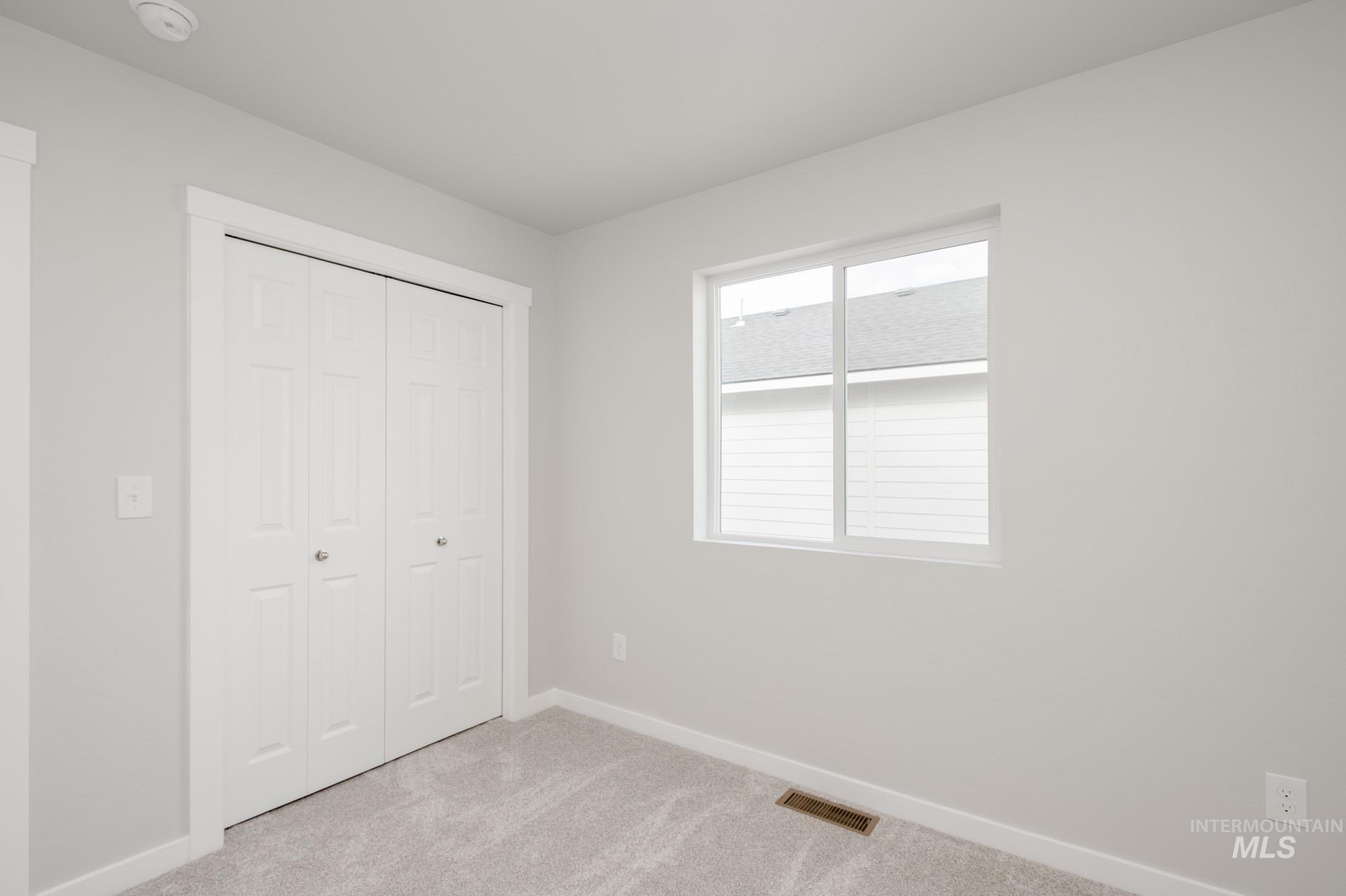 2986 E Boulder Basin Dr, Kuna, Idaho 83634, 3 Bedrooms, 2.5 Bathrooms, Residential For Sale, Price $385,990,MLS 98965263