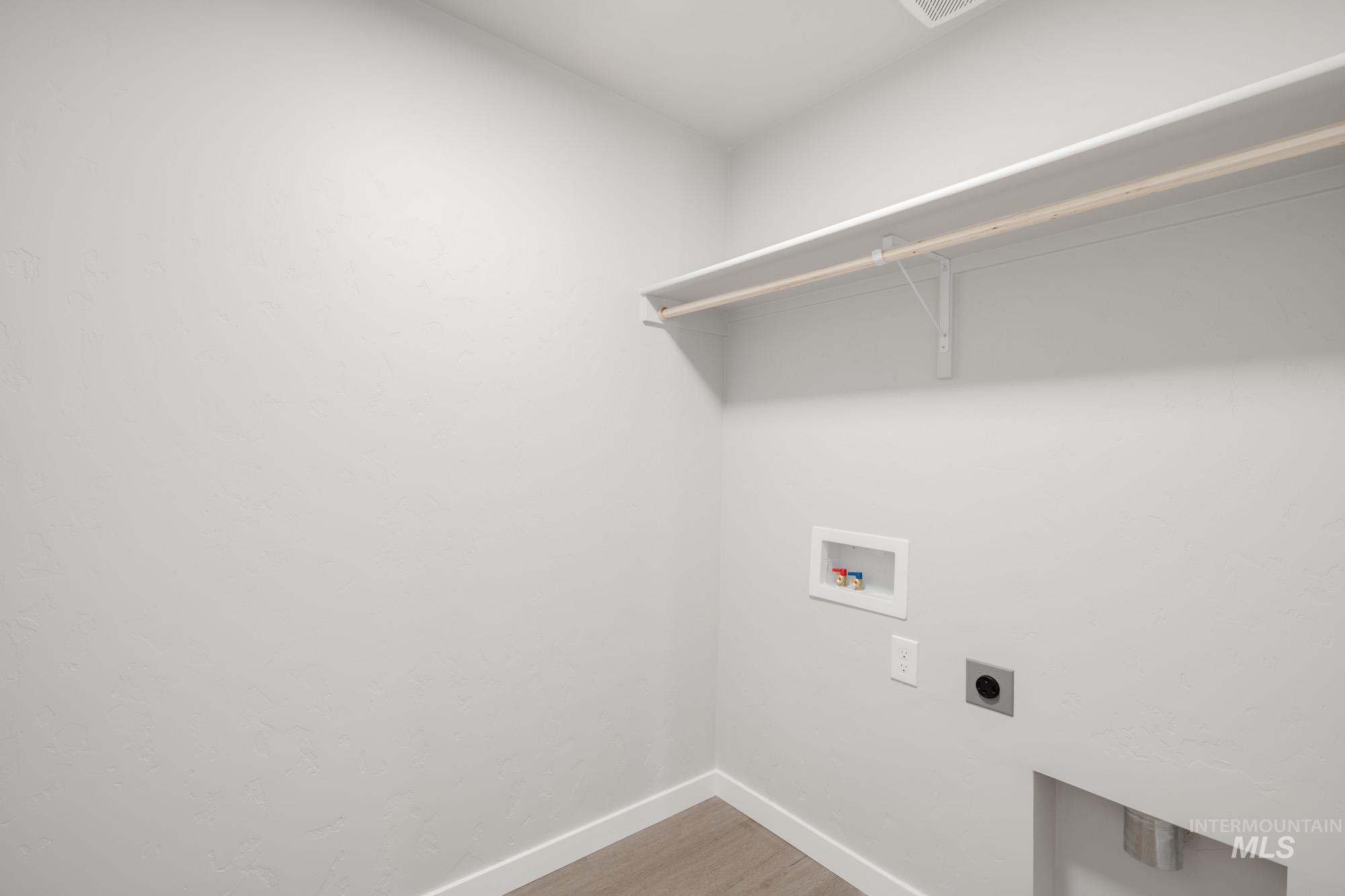 2978 E Boulder Basin Dr, Kuna, Idaho 83634, 3 Bedrooms, 2.5 Bathrooms, Residential For Sale, Price $391,990,MLS 98965265