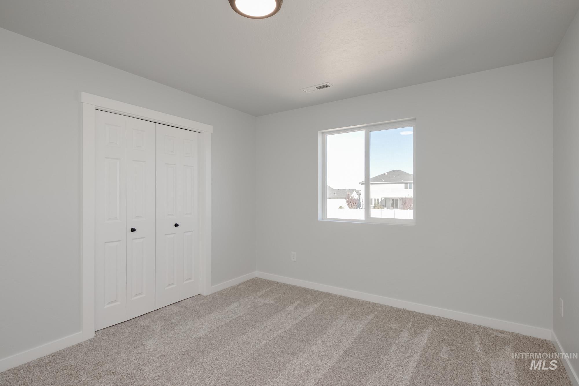 9124 W Violet St, Nampa, Idaho 83687, 4 Bedrooms, 3 Bathrooms, Residential For Sale, Price $559,990,MLS 98965266