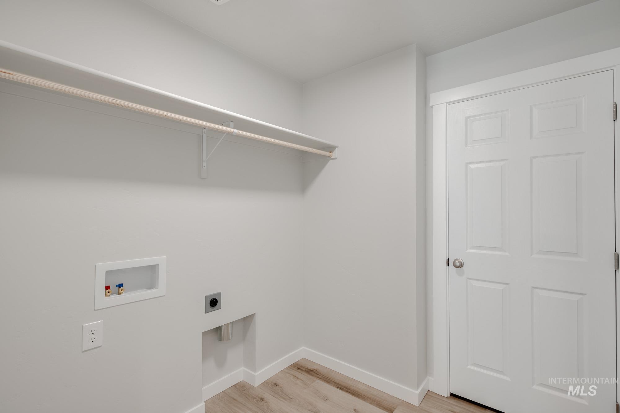 9066 W Camellia St, Nampa, Idaho 83687, 5 Bedrooms, 3 Bathrooms, Residential For Sale, Price $487,990, 98965270