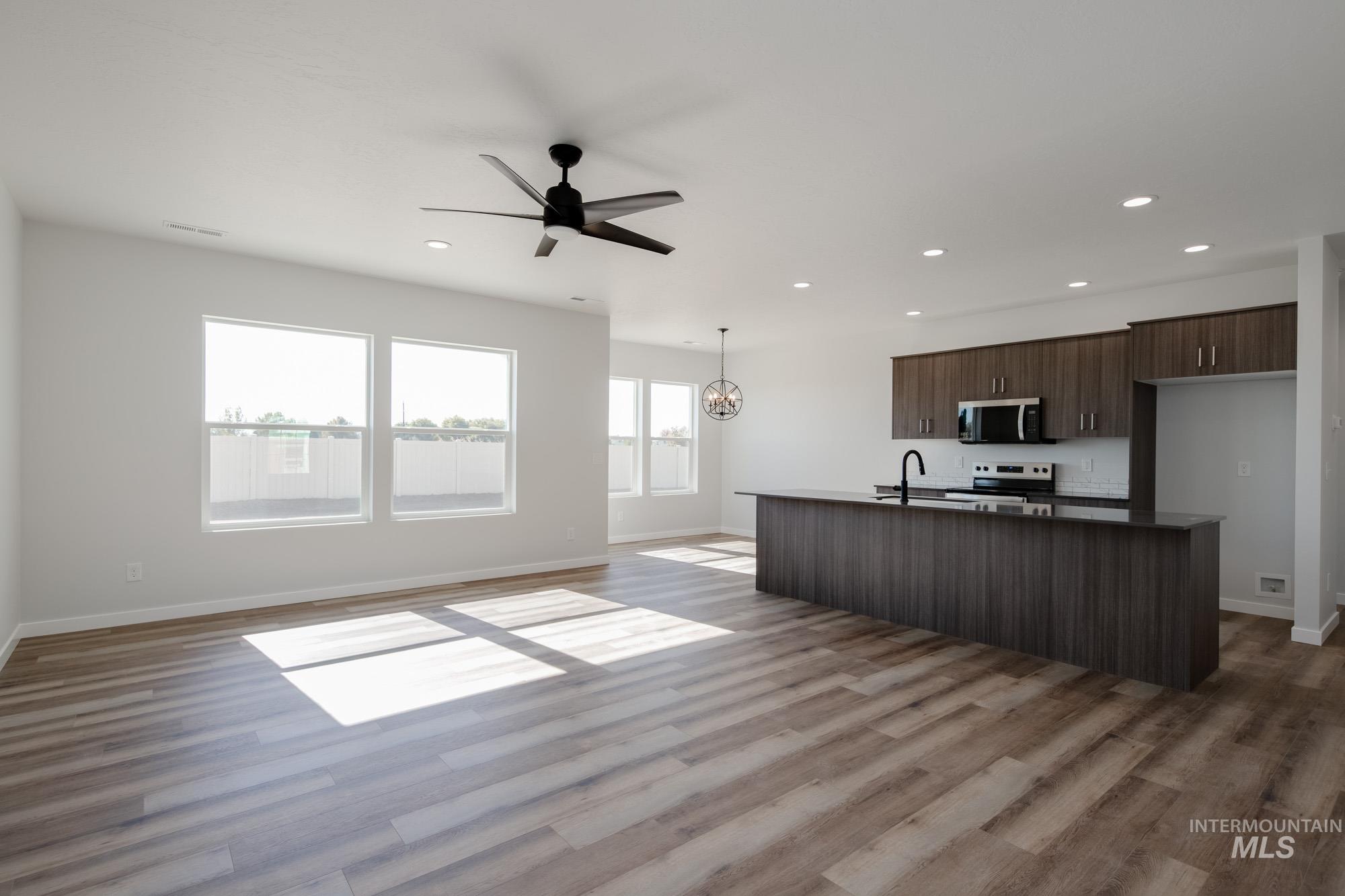 9037 W Camellia St, Nampa, Idaho 83687, 4 Bedrooms, 2 Bathrooms, Residential For Sale, Price $407,990,MLS 98965272