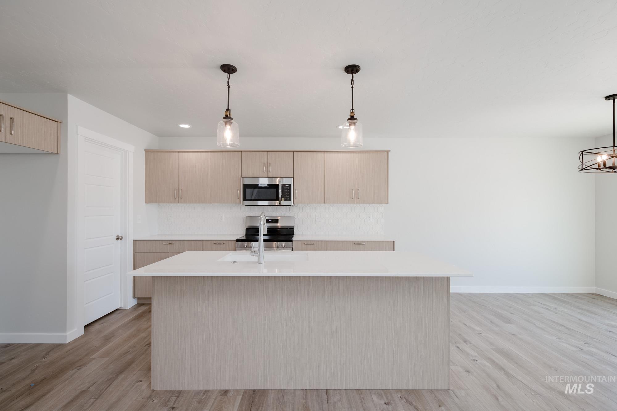 18124 N Azalea Ave, Nampa, Idaho 83687, 4 Bedrooms, 2.5 Bathrooms, Residential For Sale, Price $447,990,MLS 98965273