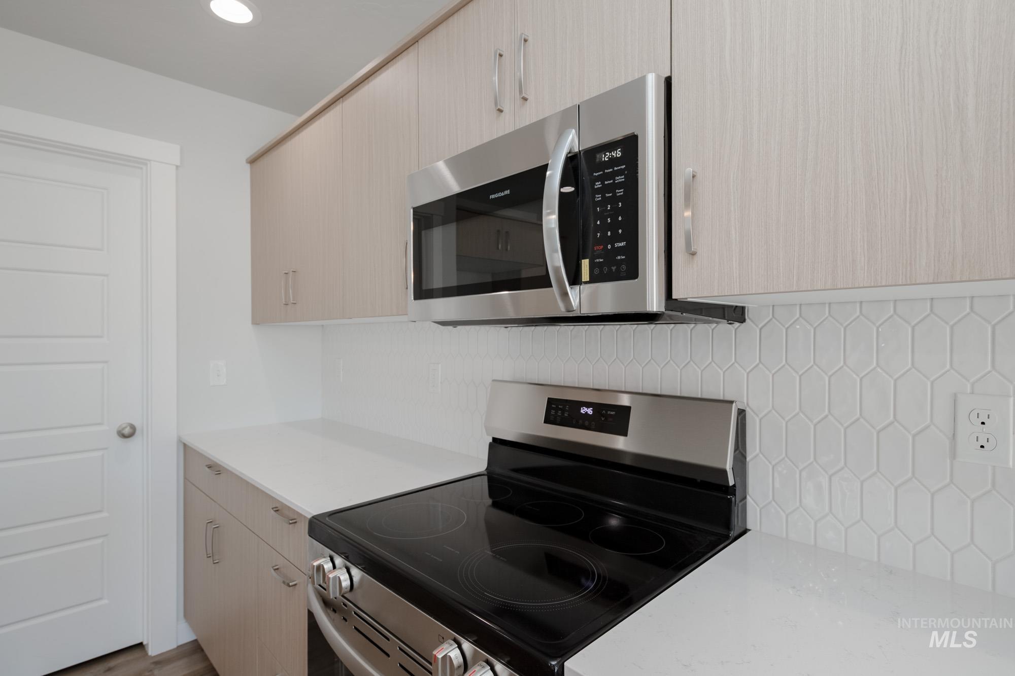 18124 N Azalea Ave, Nampa, Idaho 83687, 4 Bedrooms, 2.5 Bathrooms, Residential For Sale, Price $447,990,MLS 98965273