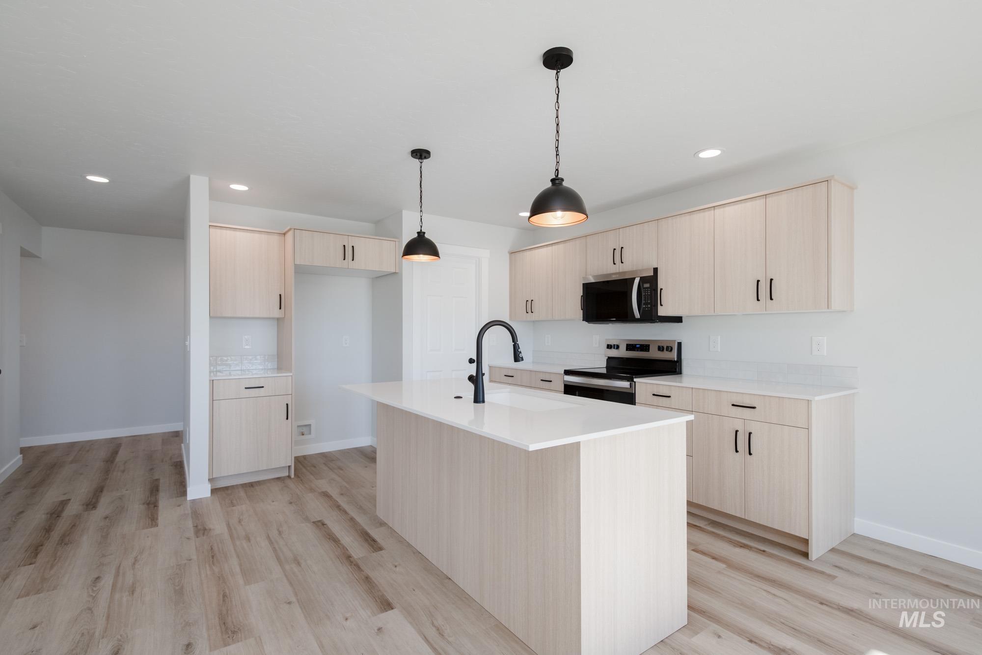 9023 W Camellia St, Nampa, Idaho 83687, 3 Bedrooms, 2.5 Bathrooms, Residential For Sale, Price $427,990,MLS 98965275