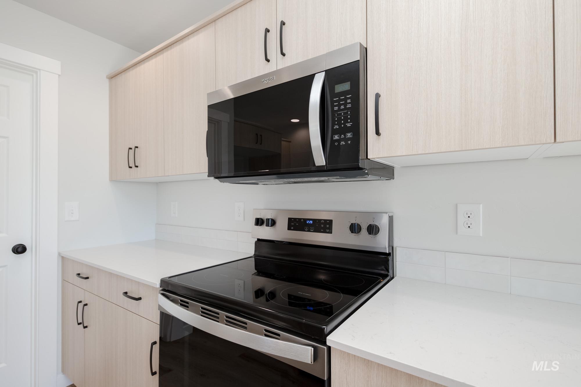 9023 W Camellia St, Nampa, Idaho 83687, 3 Bedrooms, 2.5 Bathrooms, Residential For Sale, Price $427,990,MLS 98965275