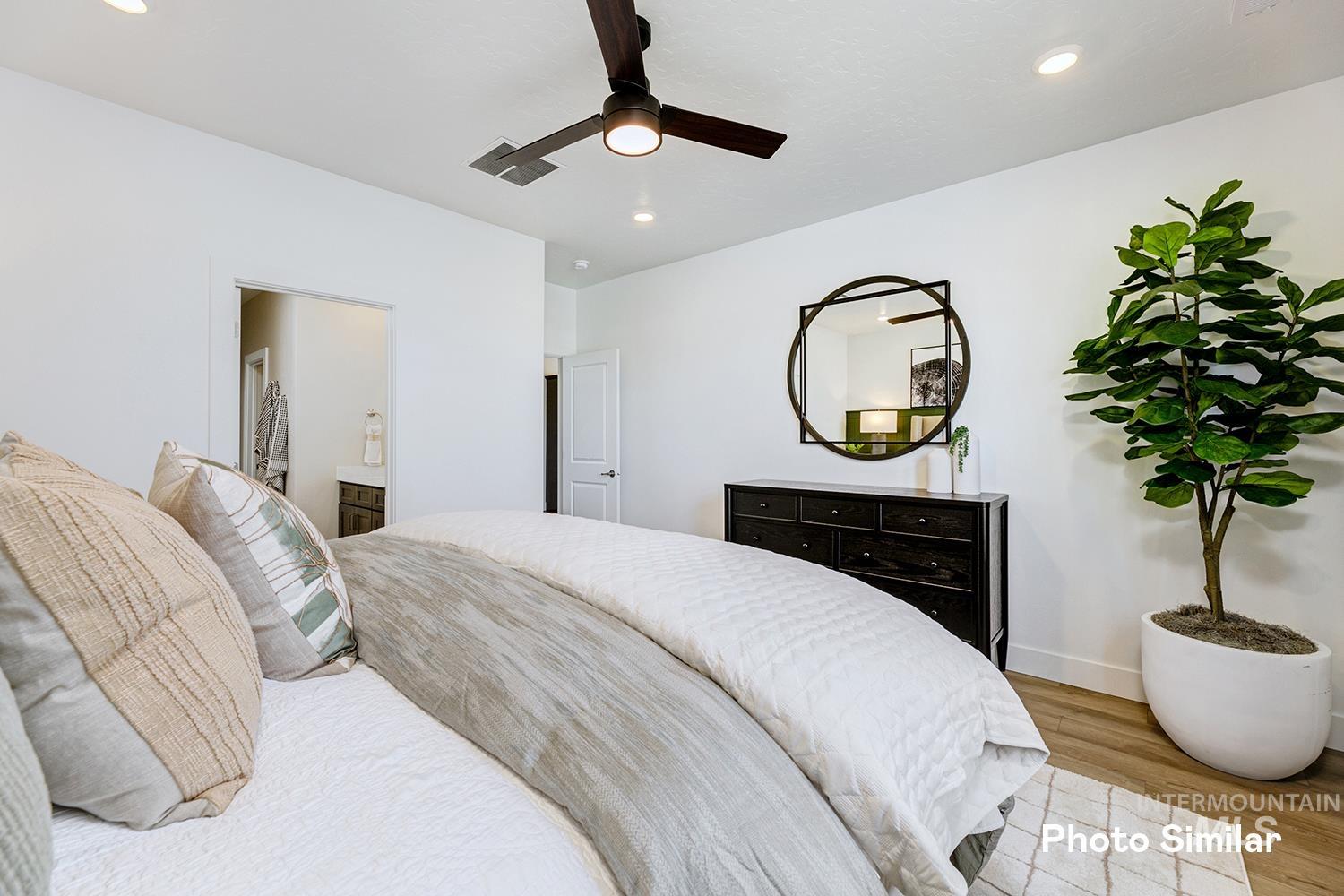 5688 E Bridal Veil Falls Dr, Nampa, Idaho 83686, 4 Bedrooms, 3 Bathrooms, Residential For Sale, Price $569,400,MLS 98965281