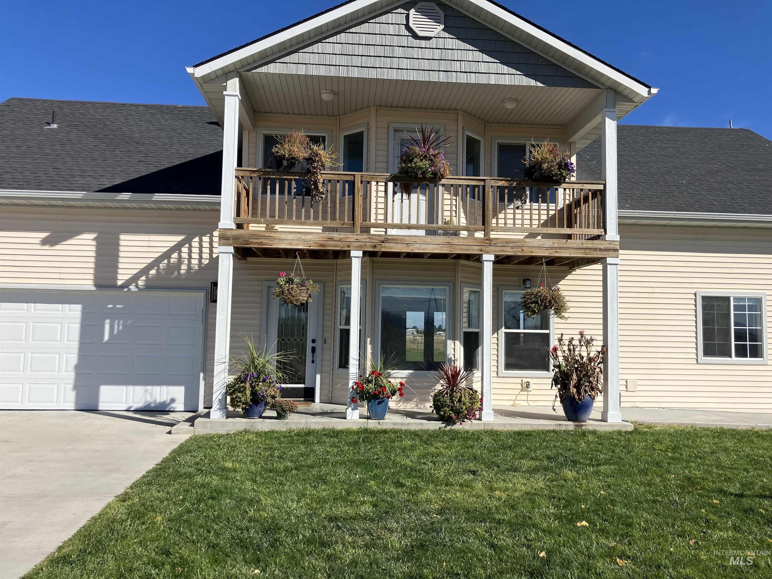 17530 Beet Rd., Caldwell, Idaho 83607, 4 Bedrooms, 2 Bathrooms, Residential For Sale, Price $734,900,MLS 98965289