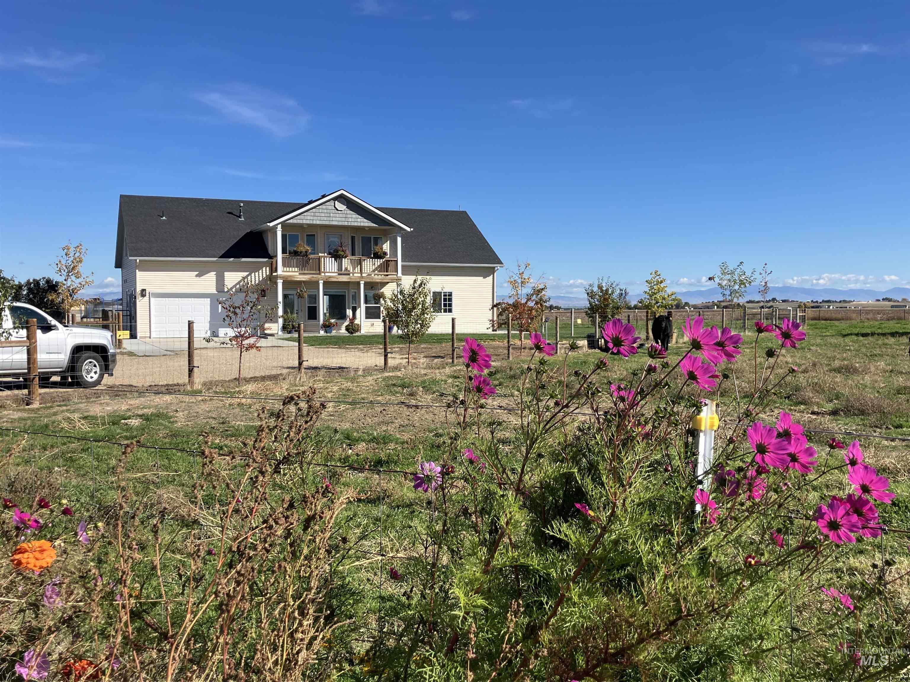 17530 Beet Rd., Caldwell, Idaho 83607, 4 Bedrooms, 2 Bathrooms, Residential For Sale, Price $734,900,MLS 98965289