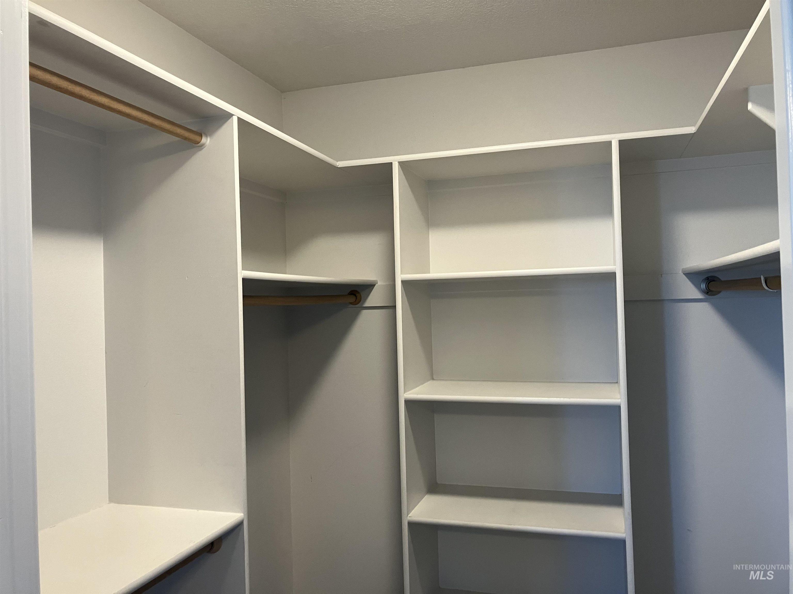 17530 Beet Rd., Caldwell, Idaho 83607, 4 Bedrooms, 2 Bathrooms, Residential For Sale, Price $734,900,MLS 98965289