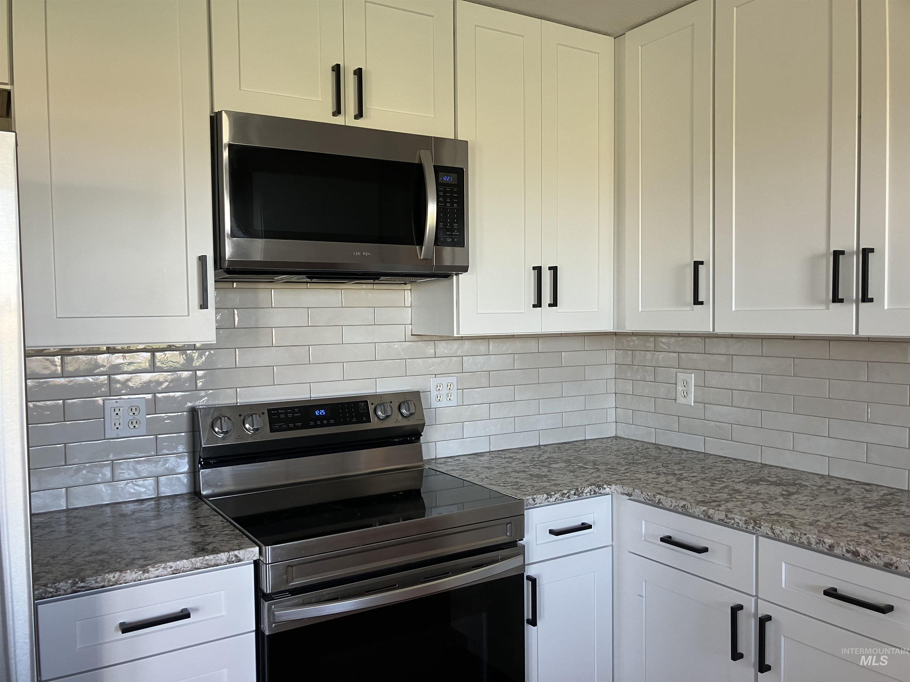 17530 Beet Rd., Caldwell, Idaho 83607, 4 Bedrooms, 2 Bathrooms, Residential For Sale, Price $734,900,MLS 98965289