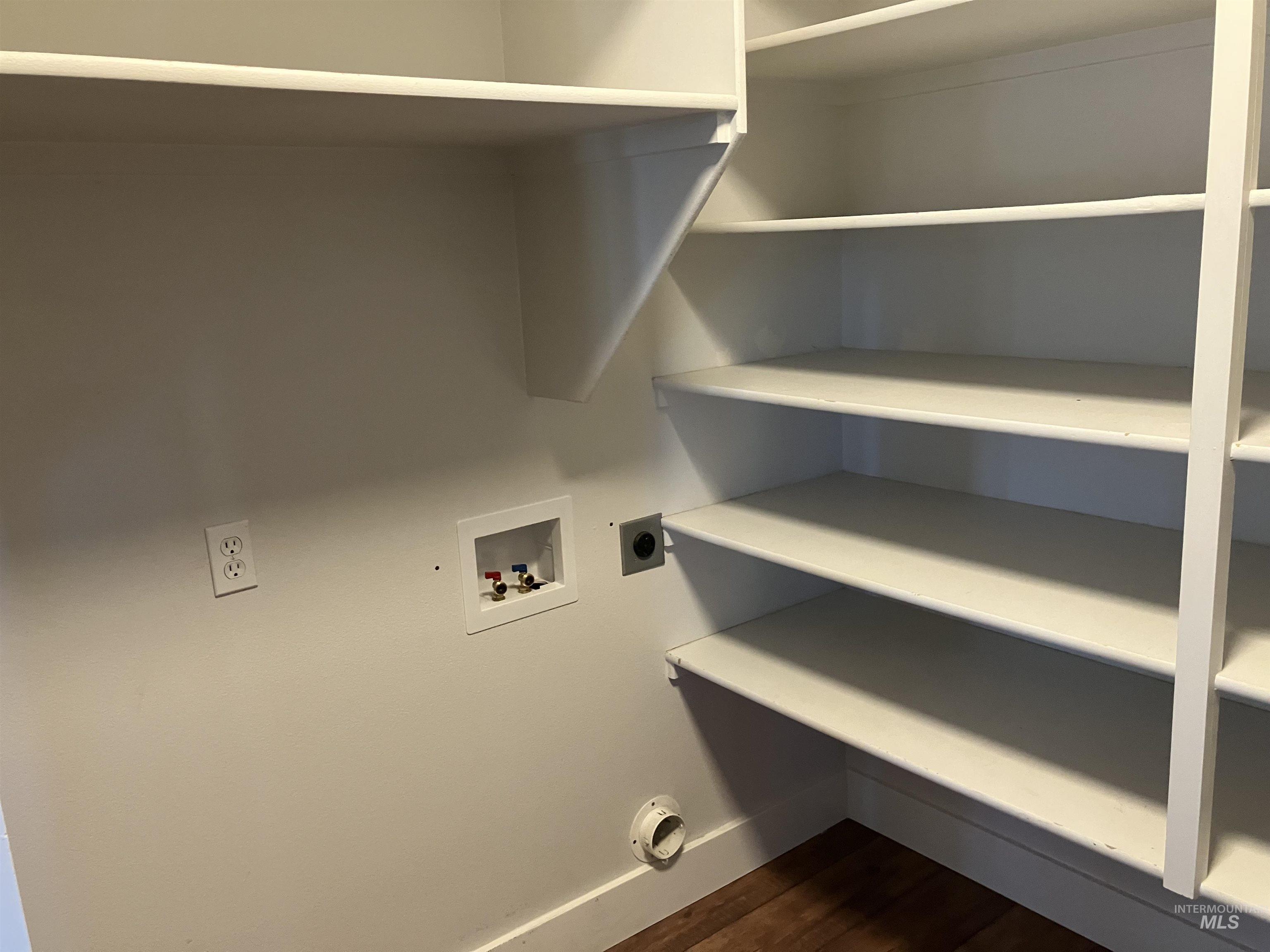 17530 Beet Rd., Caldwell, Idaho 83607, 4 Bedrooms, 2 Bathrooms, Residential For Sale, Price $734,900,MLS 98965289