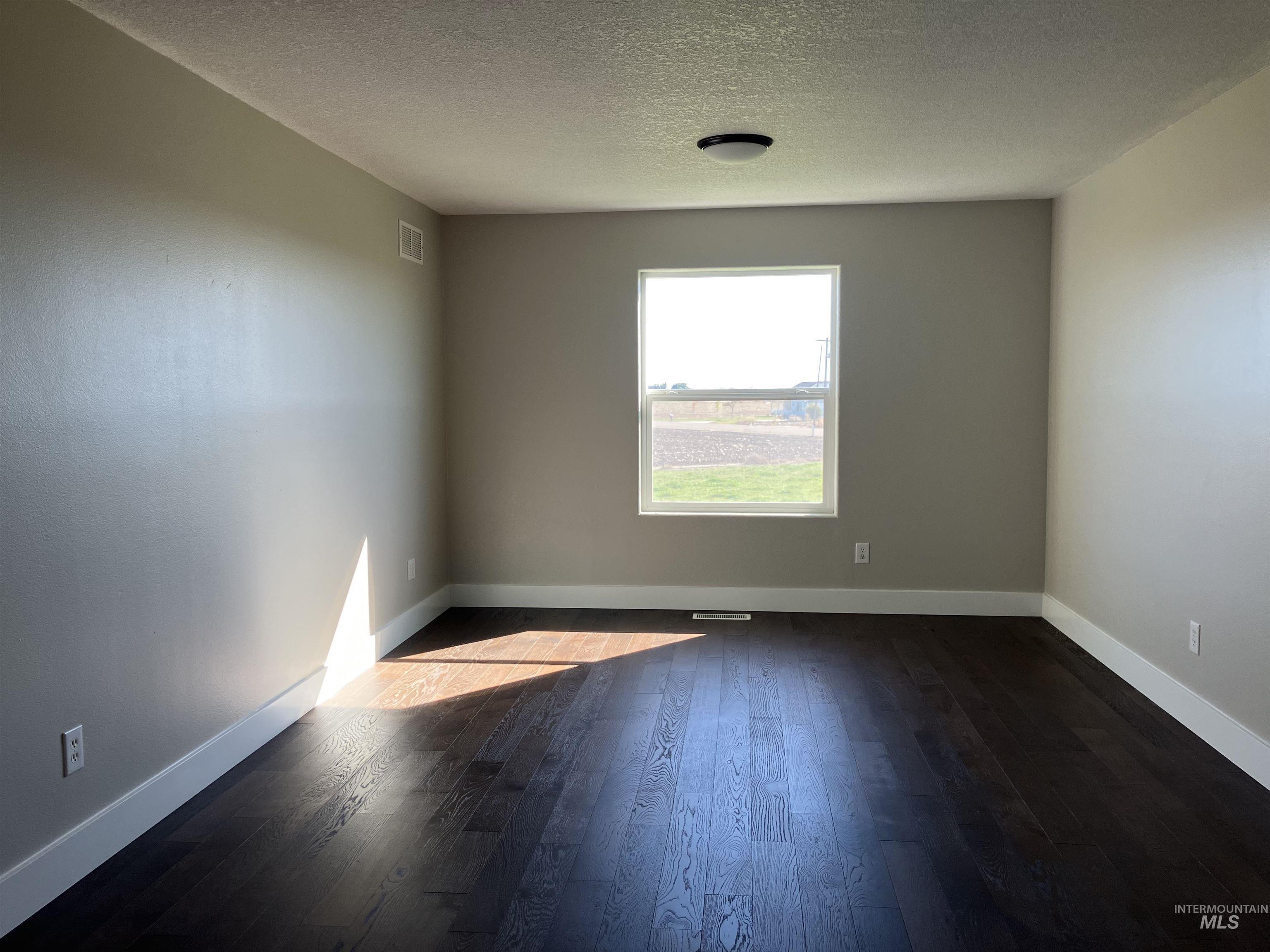 17530 Beet Rd., Caldwell, Idaho 83607, 4 Bedrooms, 2 Bathrooms, Residential For Sale, Price $734,900,MLS 98965289