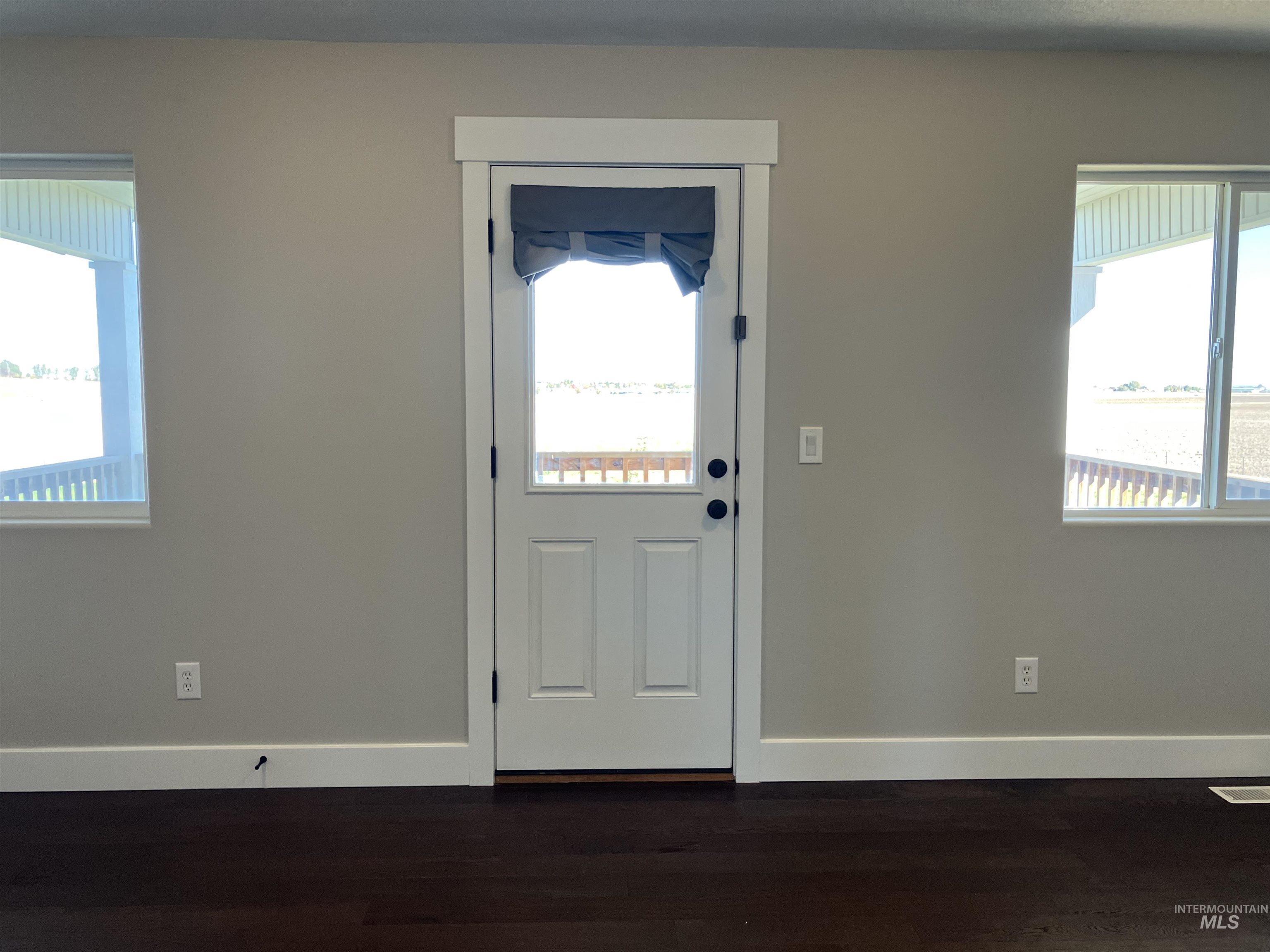 17530 Beet Rd., Caldwell, Idaho 83607, 4 Bedrooms, 2 Bathrooms, Residential For Sale, Price $734,900,MLS 98965289