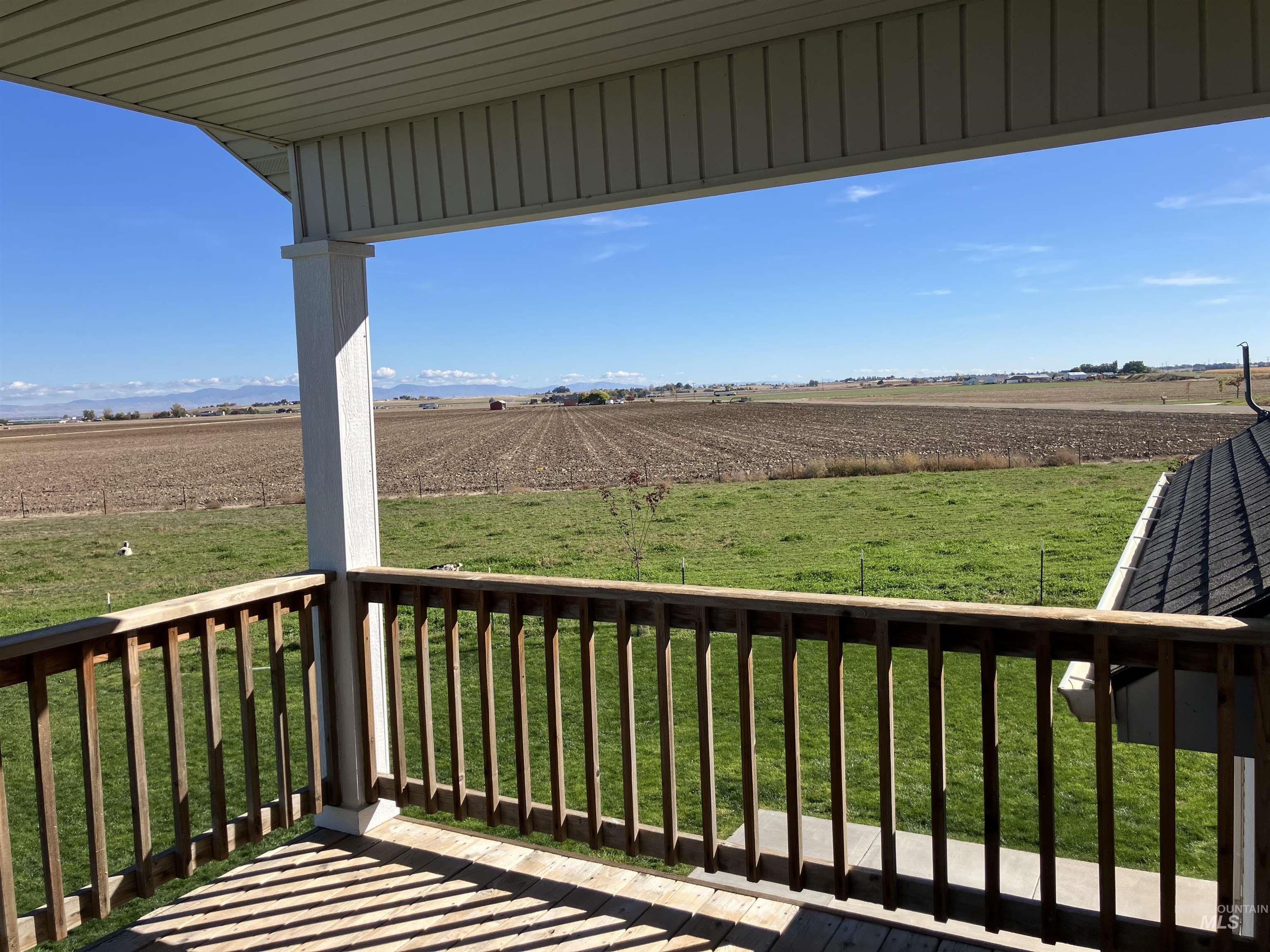 17530 Beet Rd., Caldwell, Idaho 83607, 4 Bedrooms, 2 Bathrooms, Residential For Sale, Price $734,900,MLS 98965289