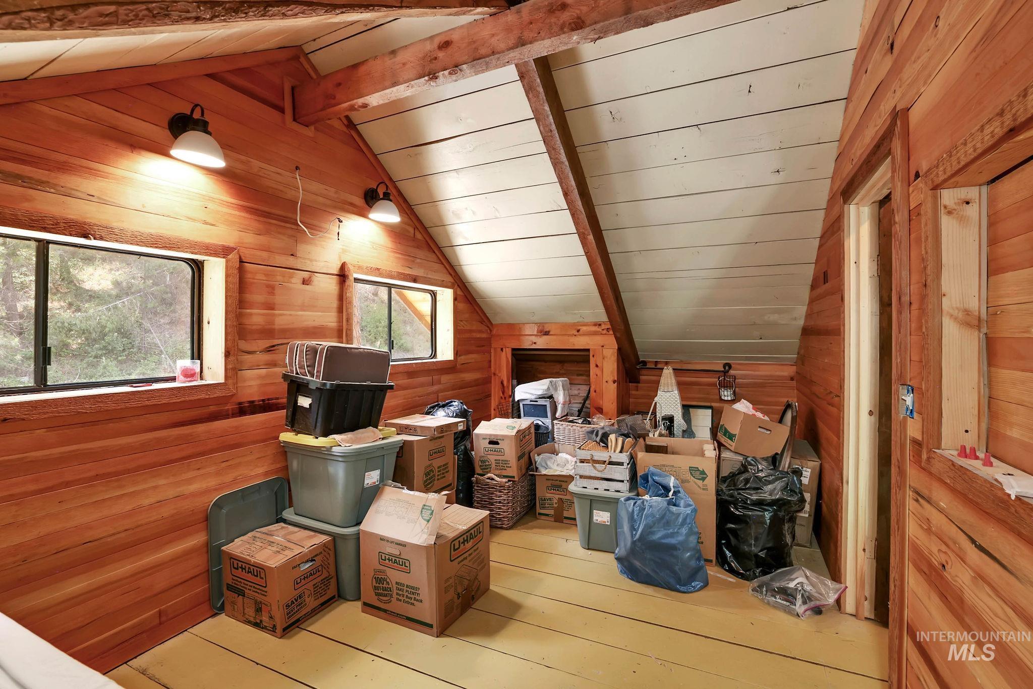 5650 Pines Road, New Meadows, Idaho 83654, 1 Bedroom, 2.5 Bathrooms, Residential For Sale, Price $389,900,MLS 98965293