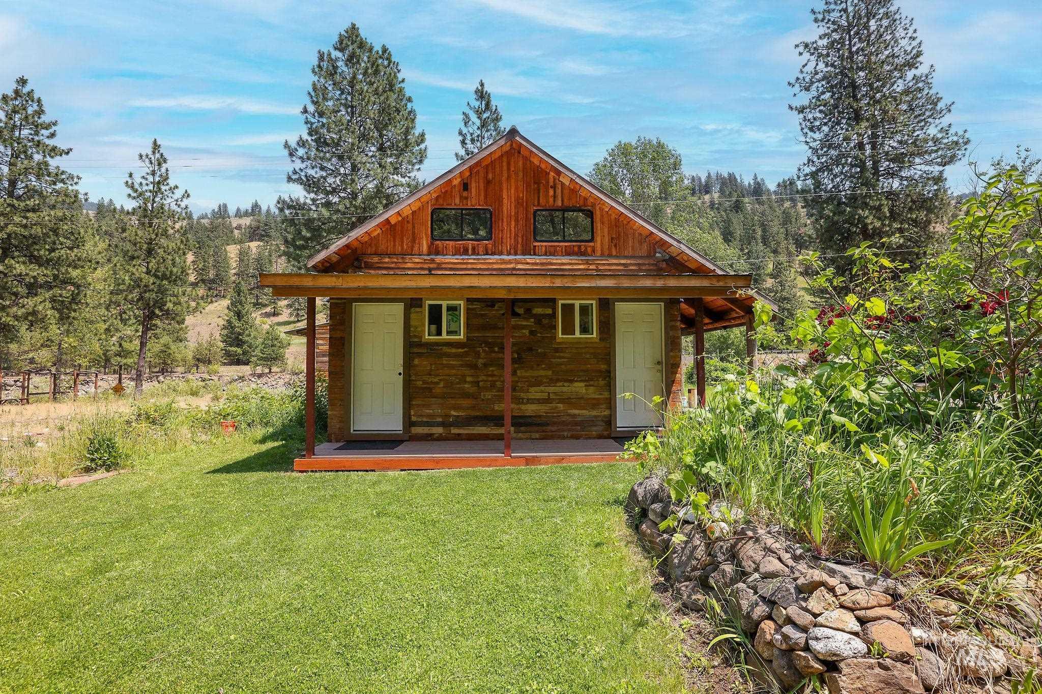 5650 Pines Road, New Meadows, Idaho 83654, 1 Bedroom, 2.5 Bathrooms, Residential For Sale, Price $389,900,MLS 98965293