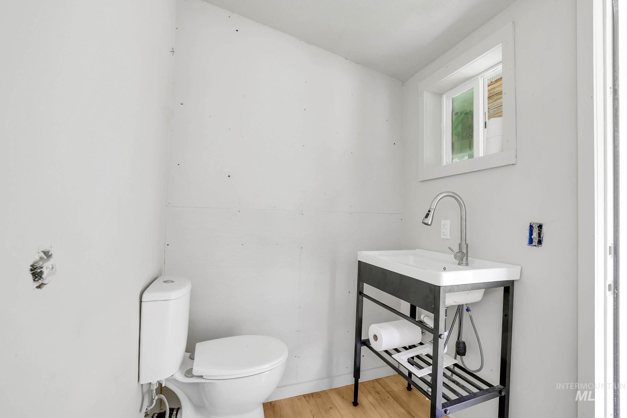 5650 Pines Road, New Meadows, Idaho 83654, 1 Bedroom, 2.5 Bathrooms, Residential For Sale, Price $389,900,MLS 98965293