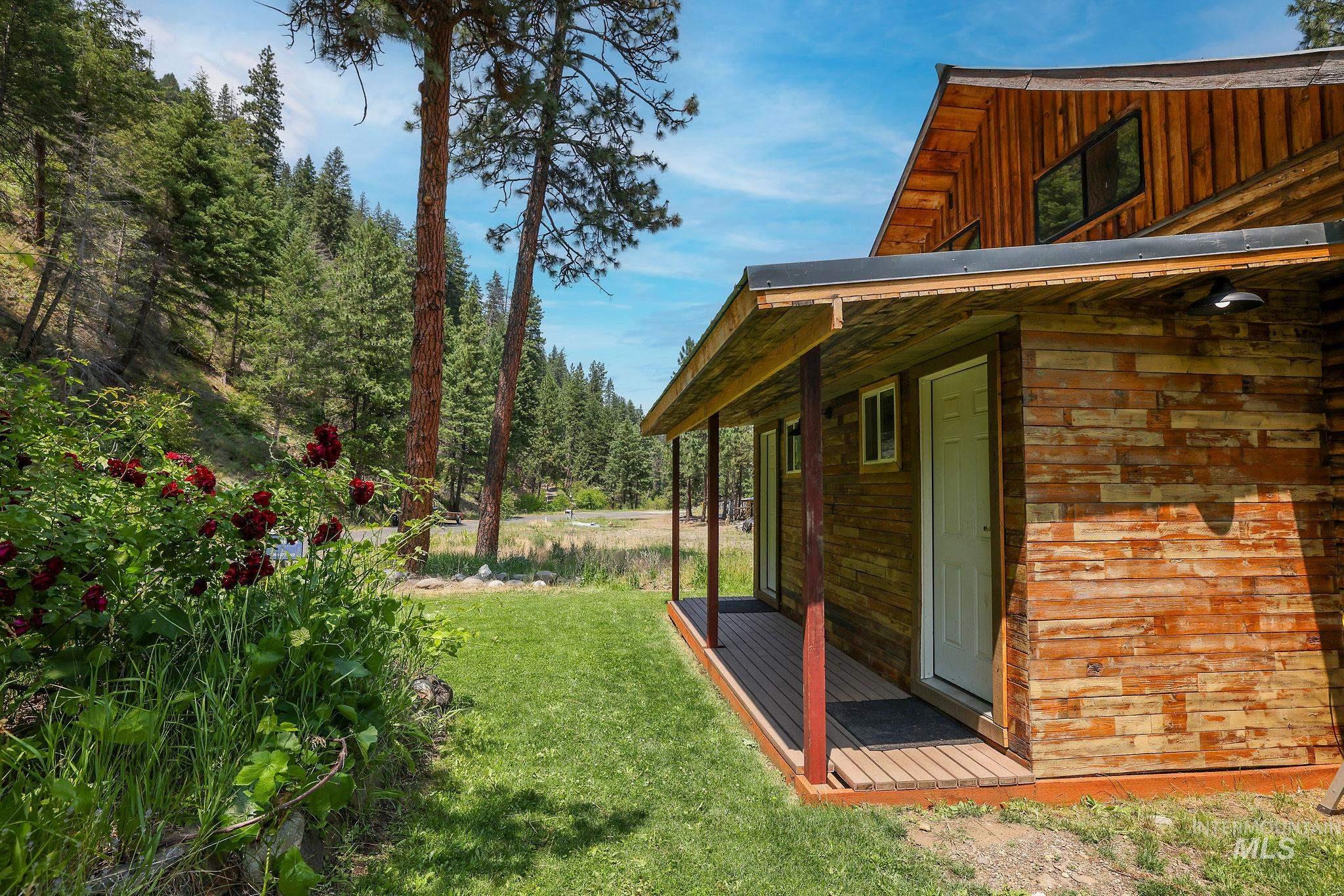 5650 Pines Road, New Meadows, Idaho 83654, 1 Bedroom, 2.5 Bathrooms, Residential For Sale, Price $389,900,MLS 98965293