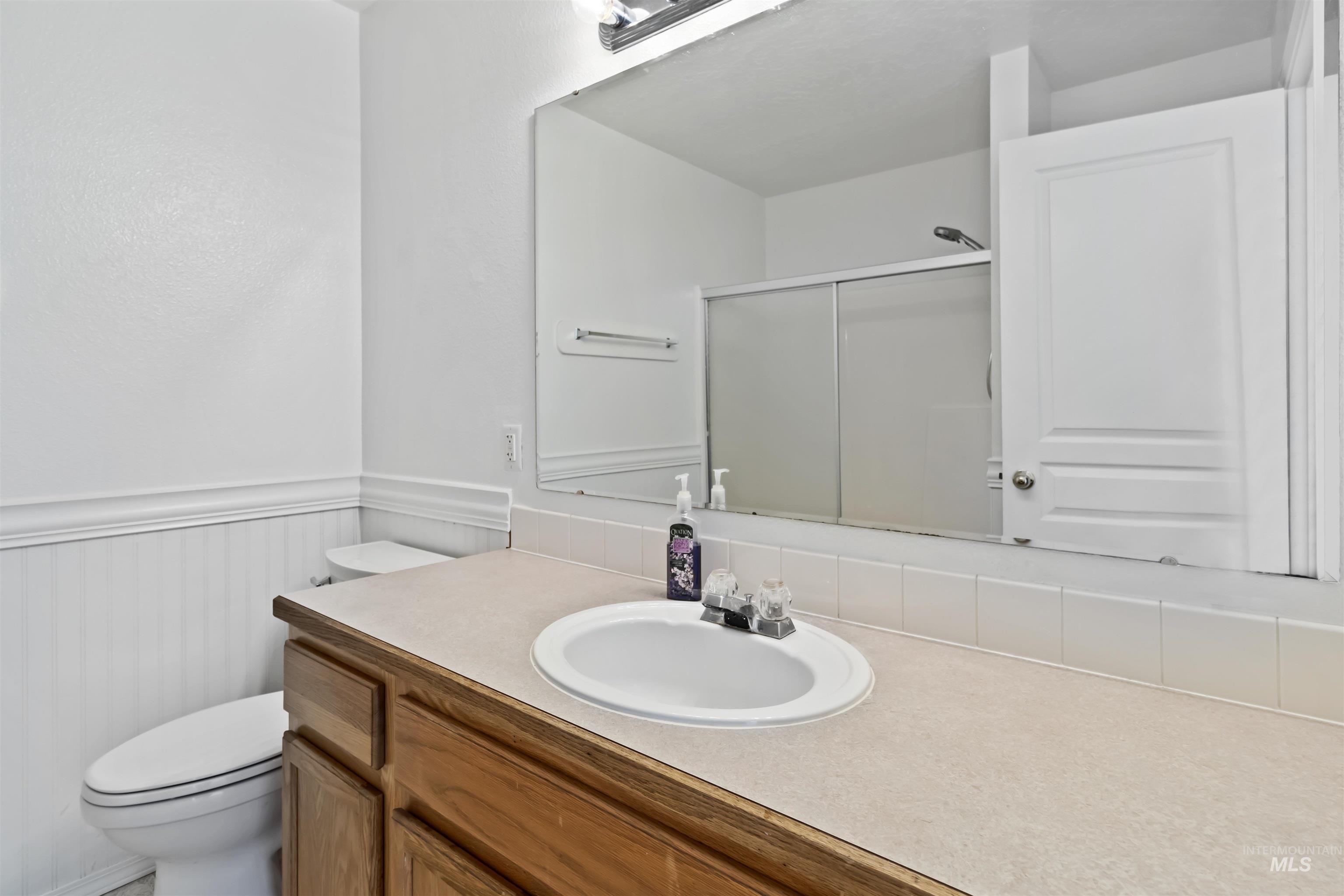 341 E Screech Owl, Kuna, Idaho 83634, 3 Bedrooms, 2 Bathrooms, Residential For Sale, Price $395,000,MLS 98965298