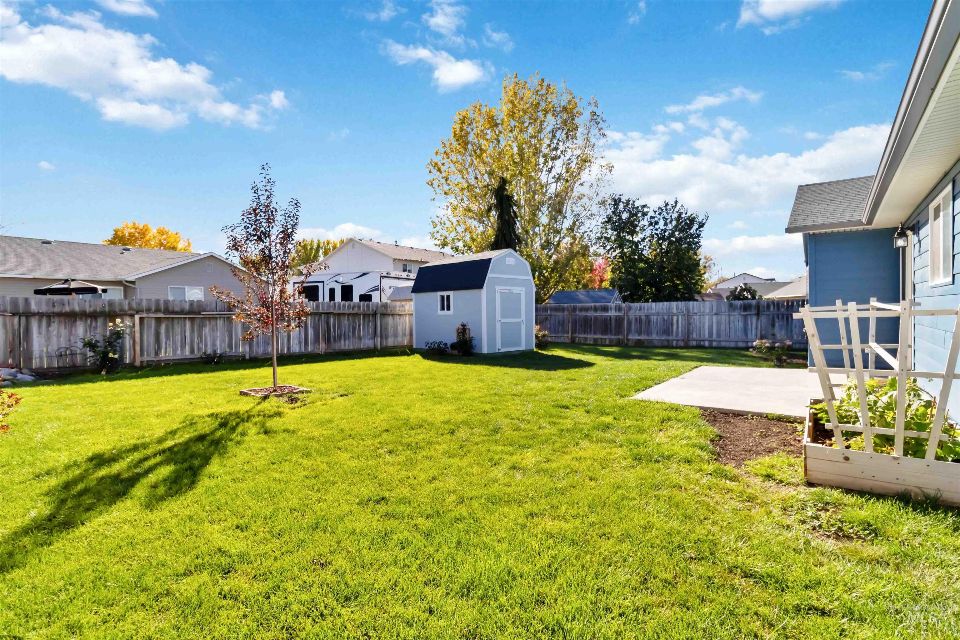 341 E Screech Owl, Kuna, Idaho 83634, 3 Bedrooms, 2 Bathrooms, Residential For Sale, Price $395,000,MLS 98965298