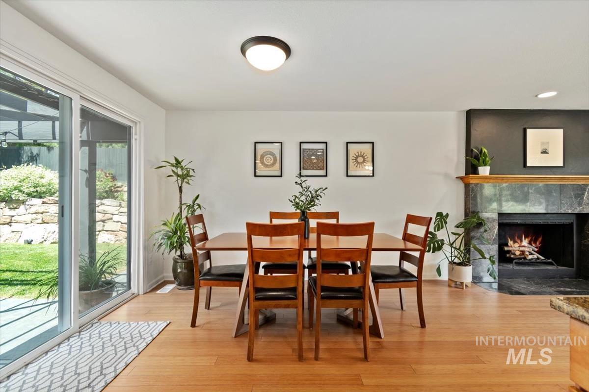 3110 E Stone Point Dr, Boise, Idaho 83712, 4 Bedrooms, 2.5 Bathrooms, Residential For Sale, Price $869,999,MLS 98965320