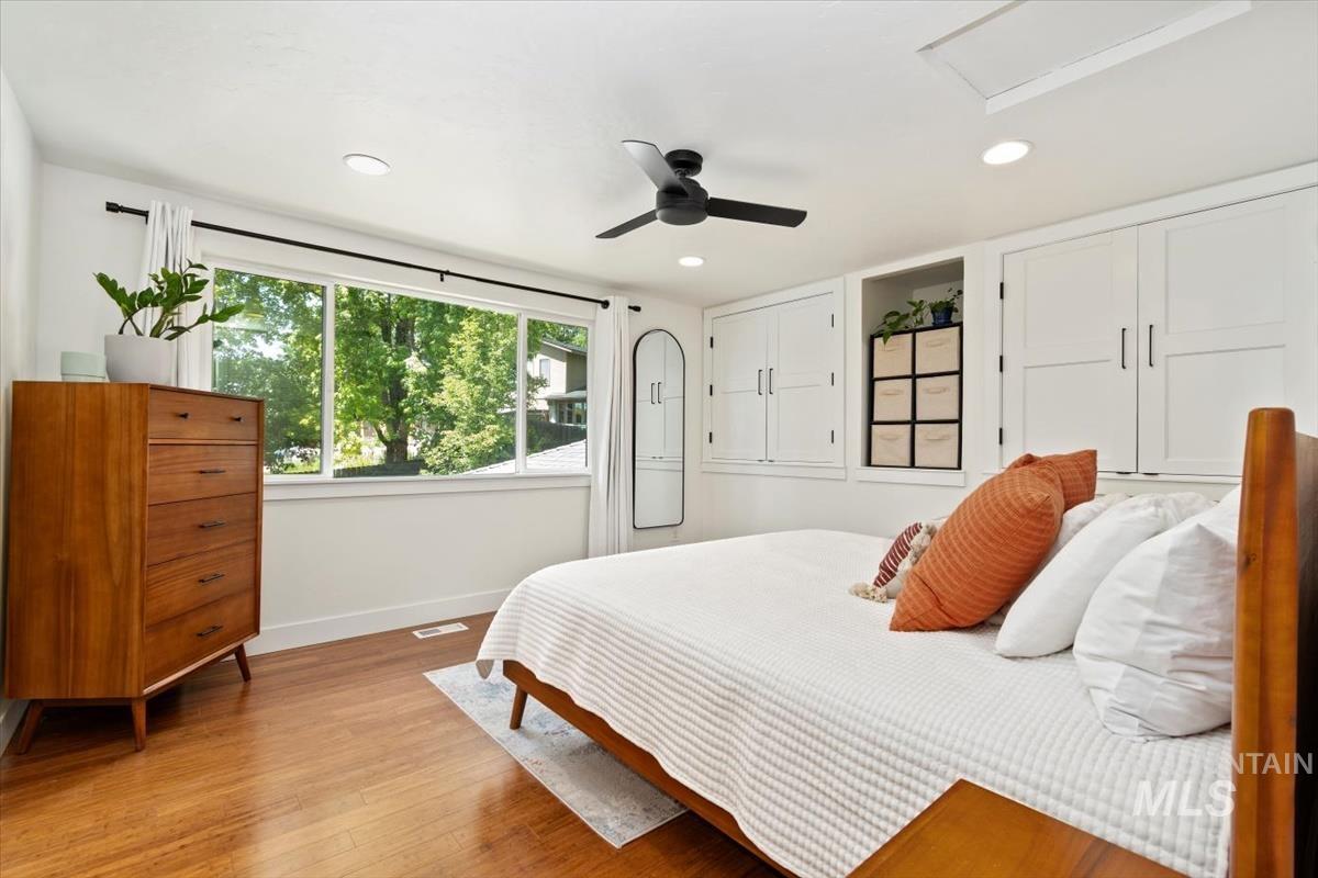 3110 E Stone Point Dr, Boise, Idaho 83712, 4 Bedrooms, 2.5 Bathrooms, Residential For Sale, Price $869,999,MLS 98965320