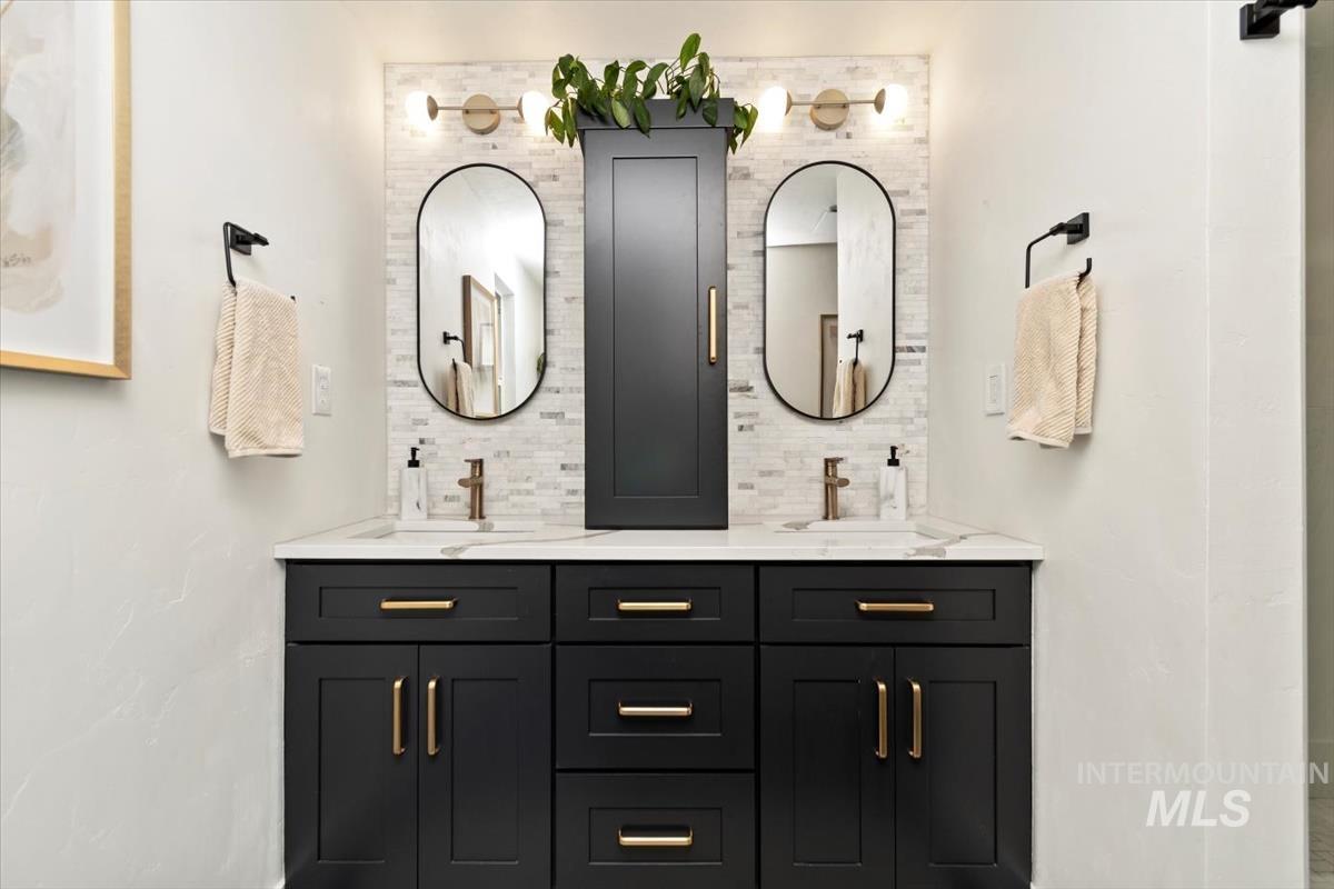 3110 E Stone Point Dr, Boise, Idaho 83712, 4 Bedrooms, 2.5 Bathrooms, Residential For Sale, Price $869,999,MLS 98965320