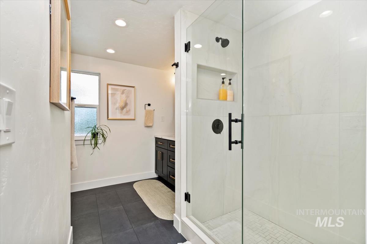 3110 E Stone Point Dr, Boise, Idaho 83712, 4 Bedrooms, 2.5 Bathrooms, Residential For Sale, Price $869,999,MLS 98965320