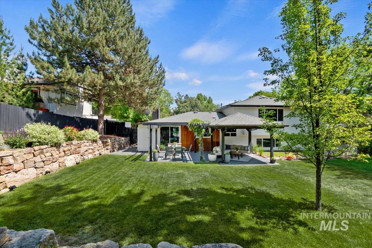 3110 E Stone Point Dr, Boise, Idaho 83712, 4 Bedrooms, 2.5 Bathrooms, Residential For Sale, Price $869,999,MLS 98965320