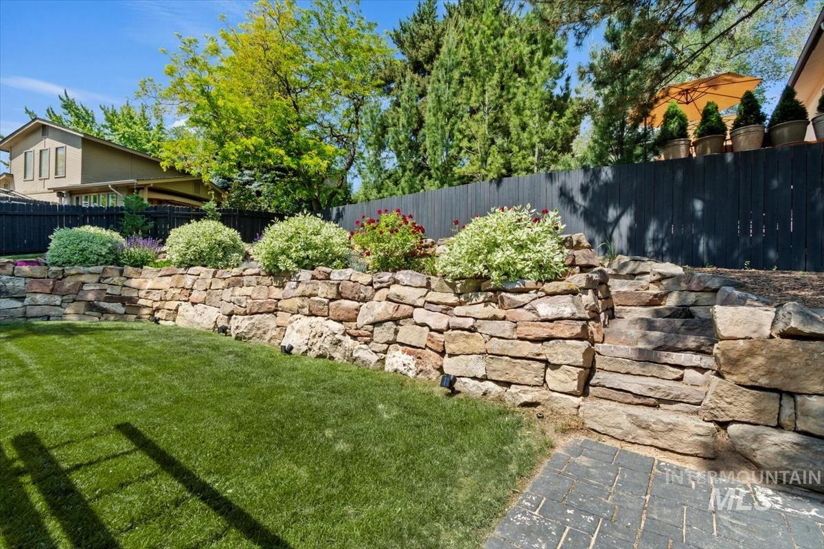 3110 E Stone Point Dr, Boise, Idaho 83712, 4 Bedrooms, 2.5 Bathrooms, Residential For Sale, Price $869,999,MLS 98965320