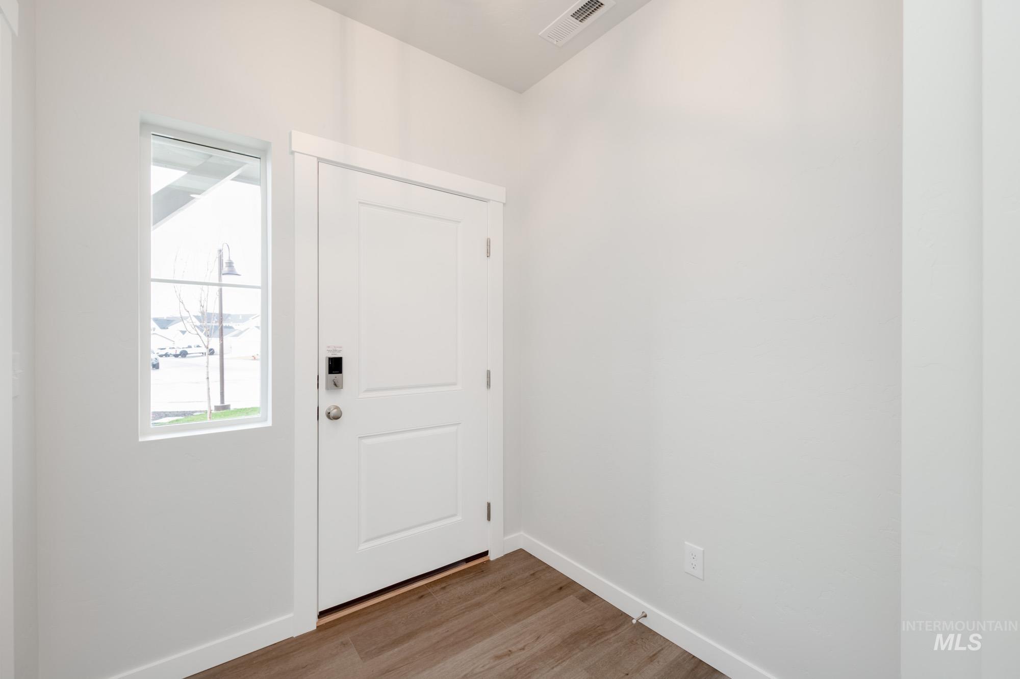 3218 N Waterbrook Way, Star, Idaho 83669, 5 Bedrooms, 2.5 Bathrooms, Residential For Sale, Price $519,990,MLS 98965328