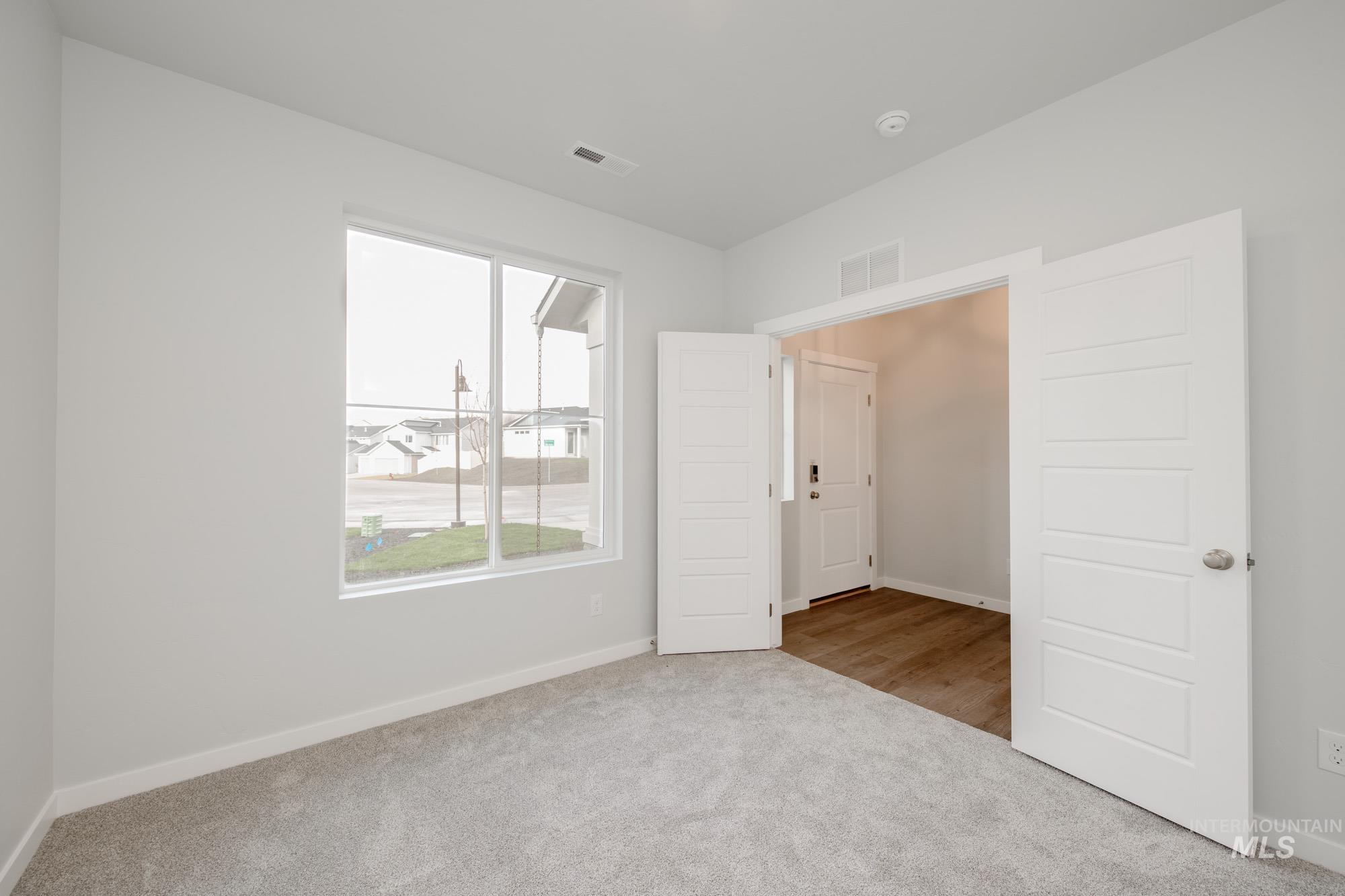 3218 N Waterbrook Way, Star, Idaho 83669, 5 Bedrooms, 2.5 Bathrooms, Residential For Sale, Price $519,990,MLS 98965328