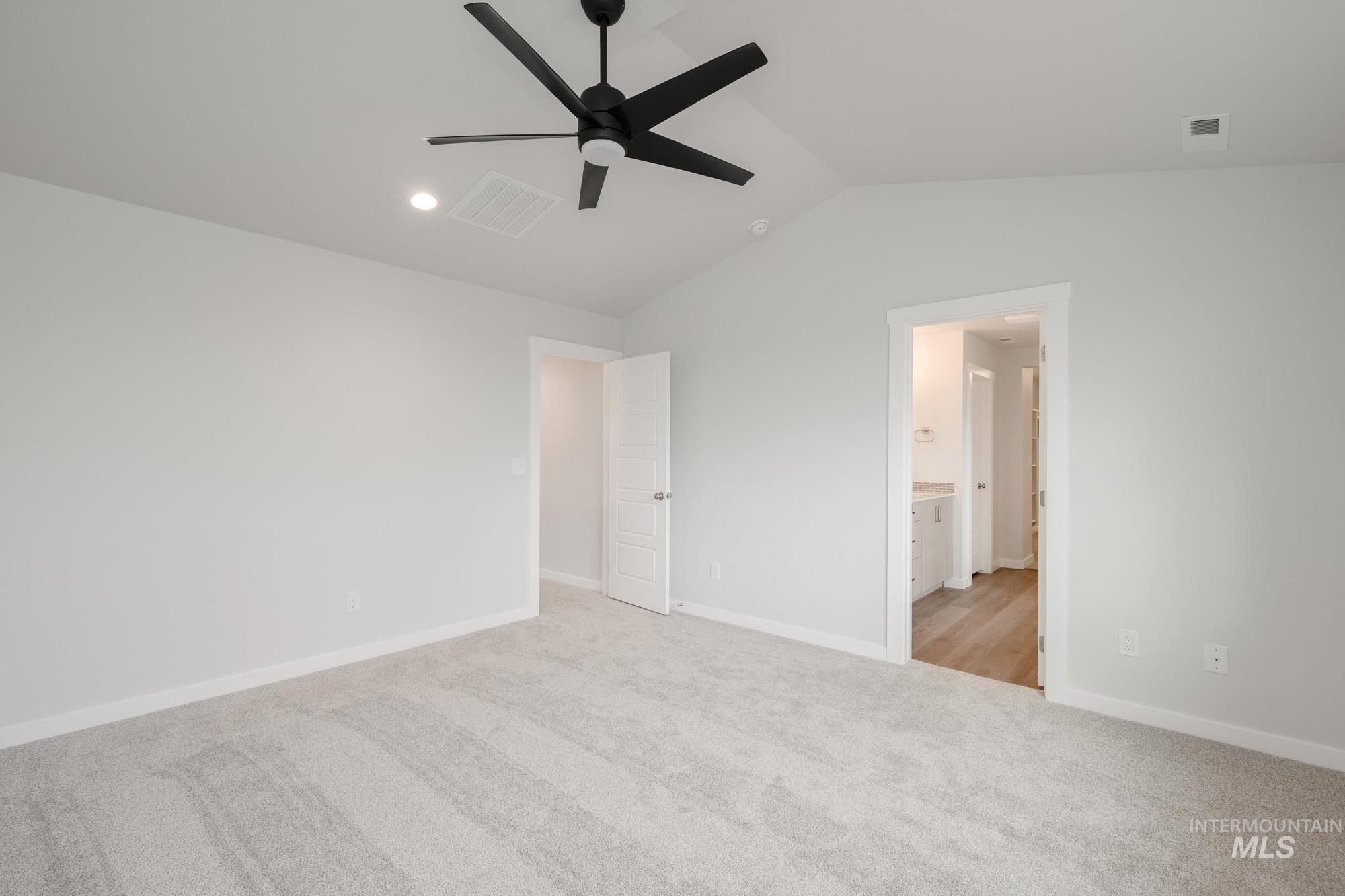 3218 N Waterbrook Way, Star, Idaho 83669, 5 Bedrooms, 2.5 Bathrooms, Residential For Sale, Price $519,990,MLS 98965328