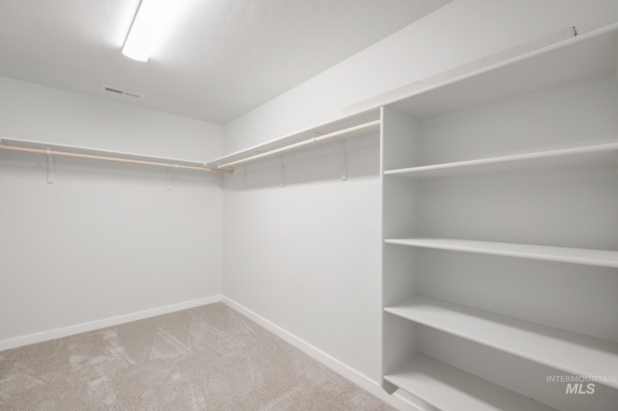 3218 N Waterbrook Way, Star, Idaho 83669, 5 Bedrooms, 2.5 Bathrooms, Residential For Sale, Price $519,990,MLS 98965328