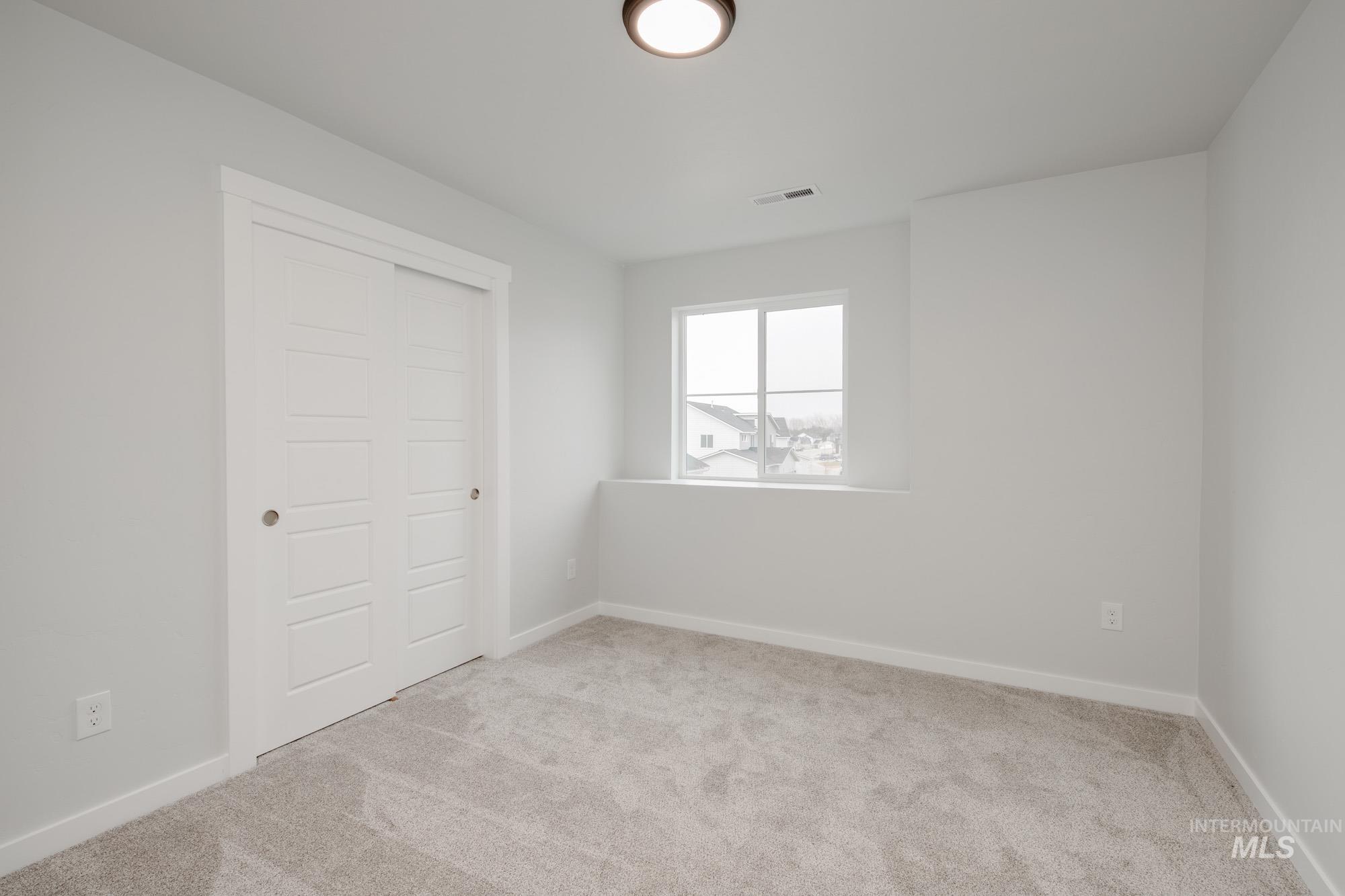 3218 N Waterbrook Way, Star, Idaho 83669, 5 Bedrooms, 2.5 Bathrooms, Residential For Sale, Price $519,990,MLS 98965328