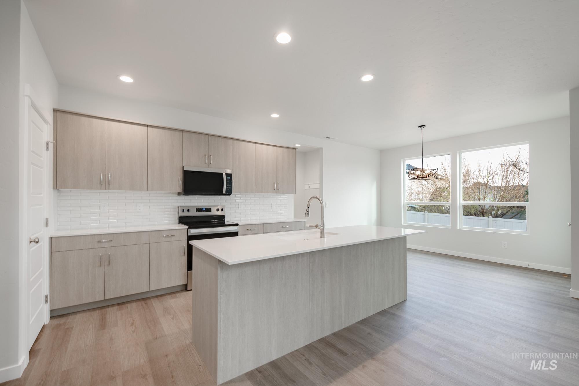 3218 N Waterbrook Way, Star, Idaho 83669, 5 Bedrooms, 2.5 Bathrooms, Residential For Sale, Price $519,990,MLS 98965328